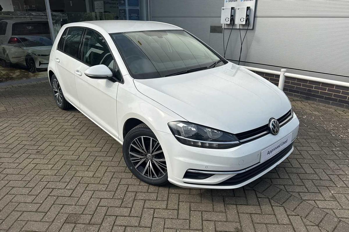 Main listing image - Volkswagen Golf