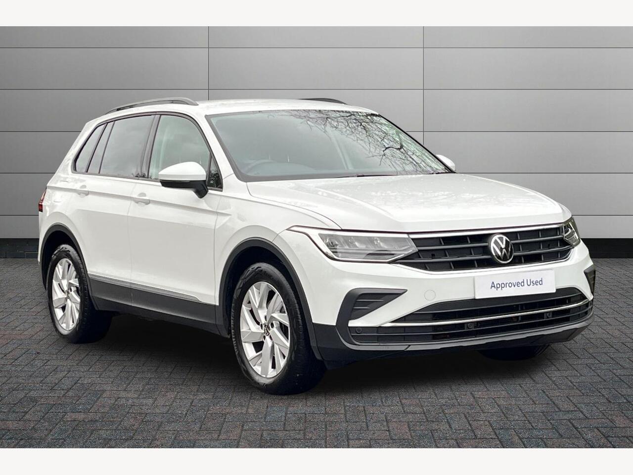 Main listing image - Volkswagen Tiguan