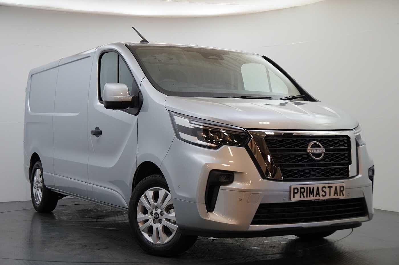 Main listing image - Nissan Primastar