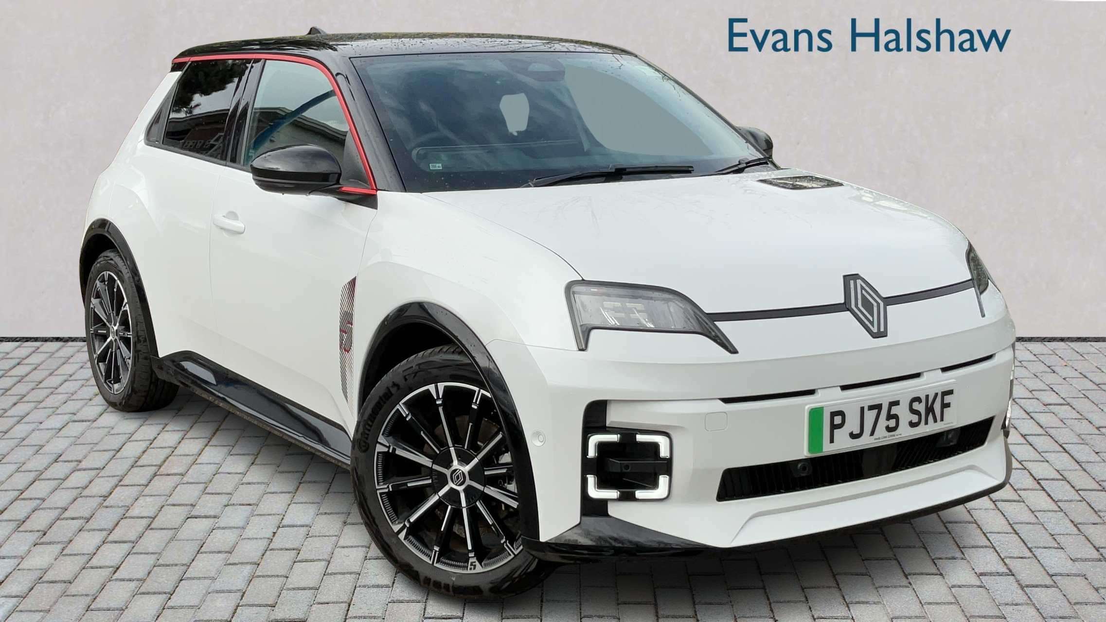 Main listing image - Renault 5