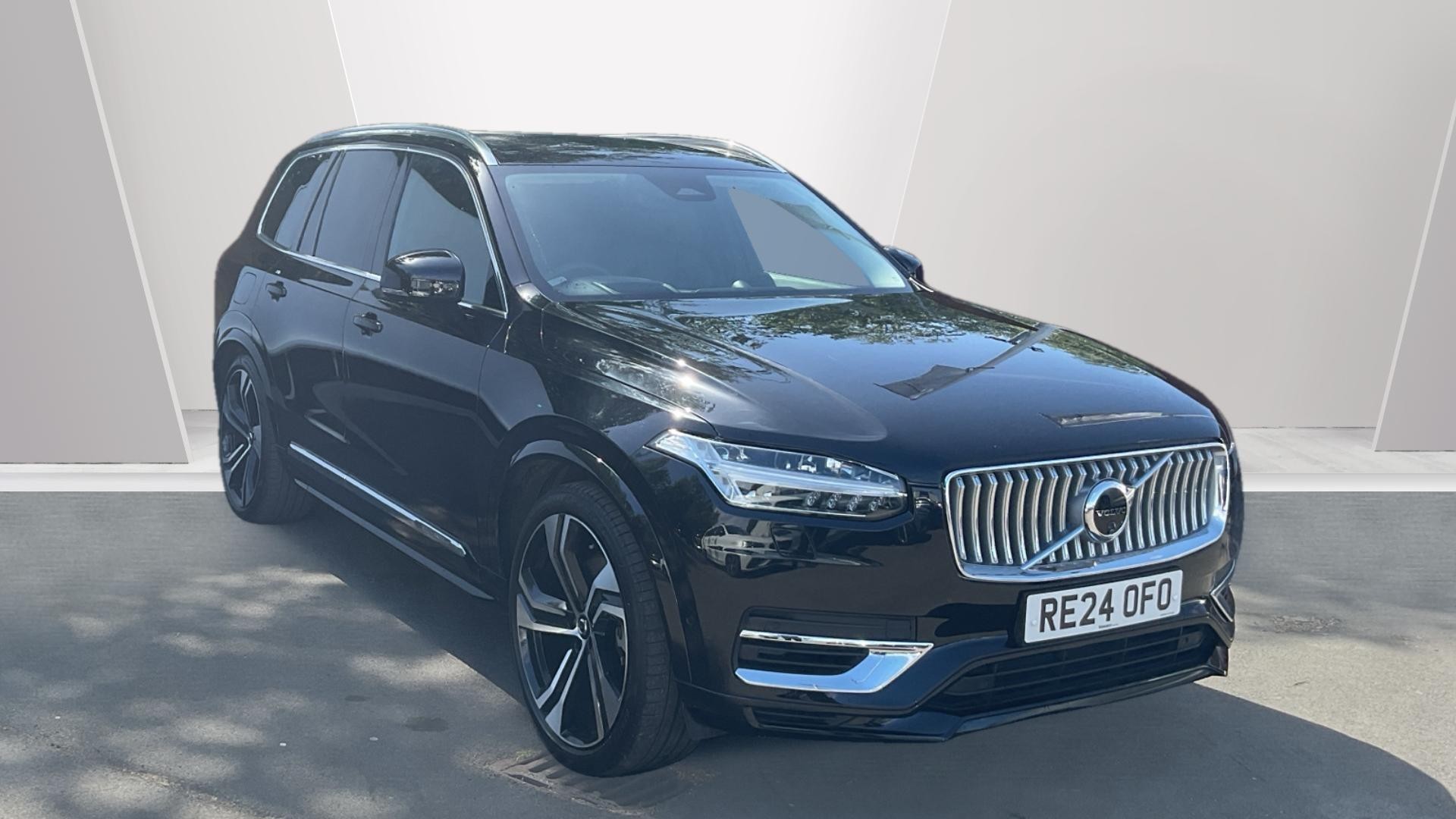Main listing image - Volvo XC90