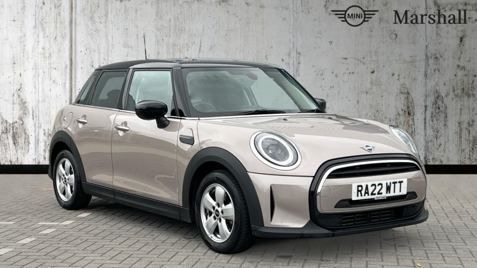 Main listing image - MINI Hatchback 5dr