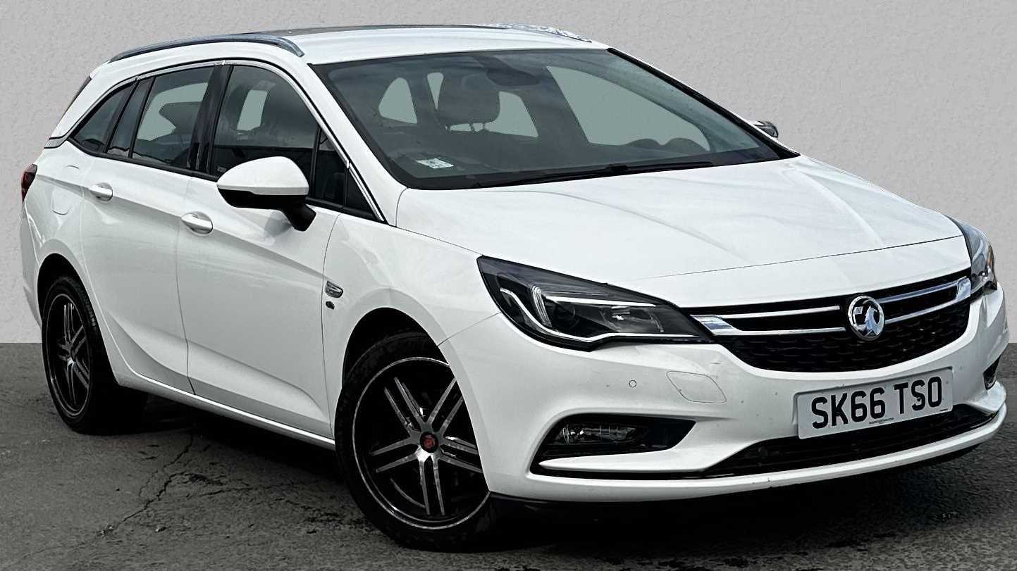 Main listing image - Vauxhall Astra Sports Tourer