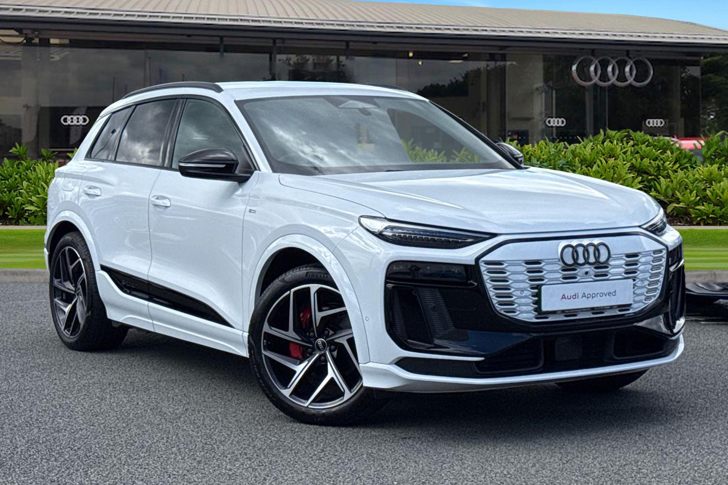 Main listing image - Audi Q6