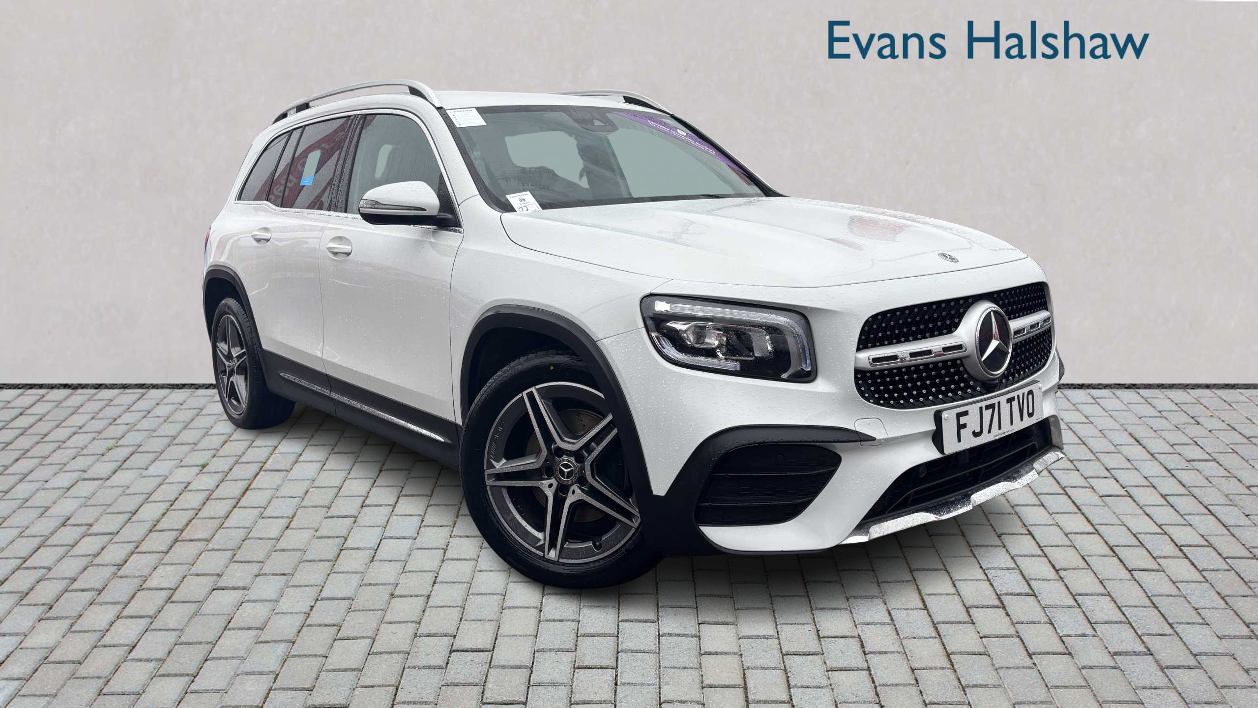 Main listing image - Mercedes-Benz GLB