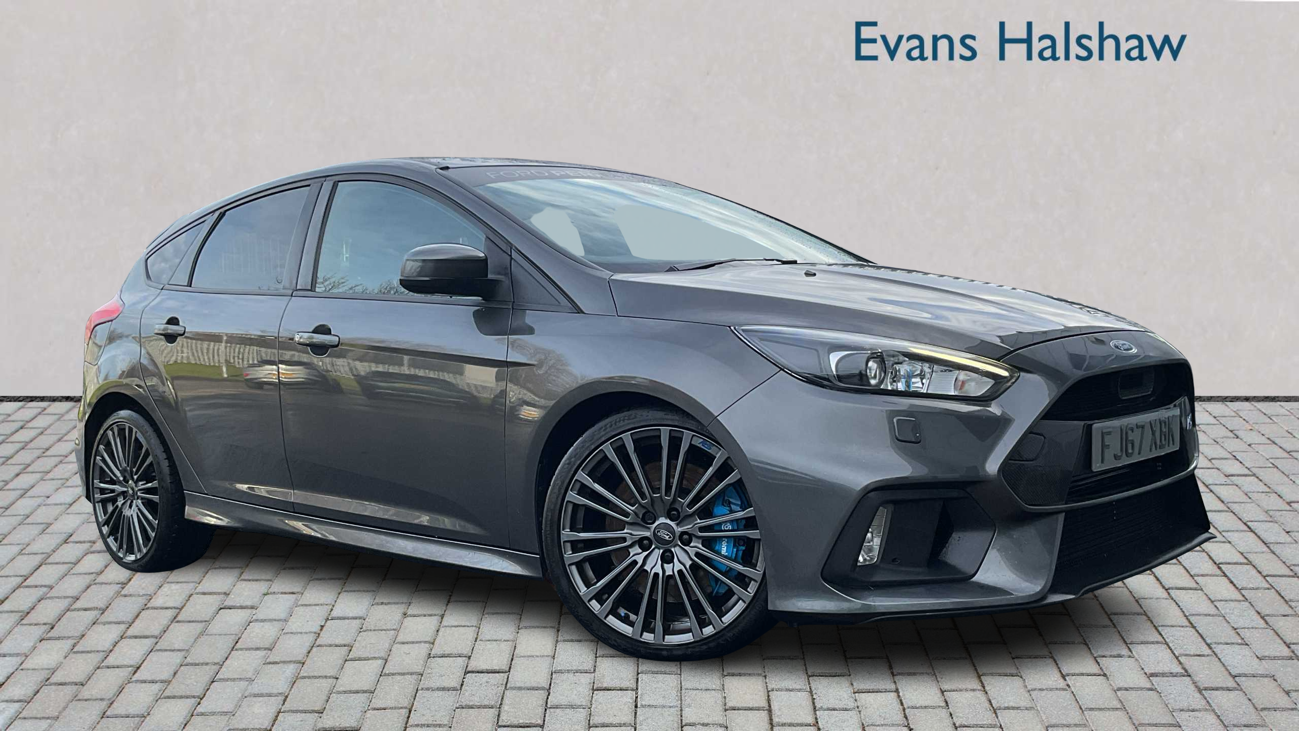 Main listing image - Ford Focus RS