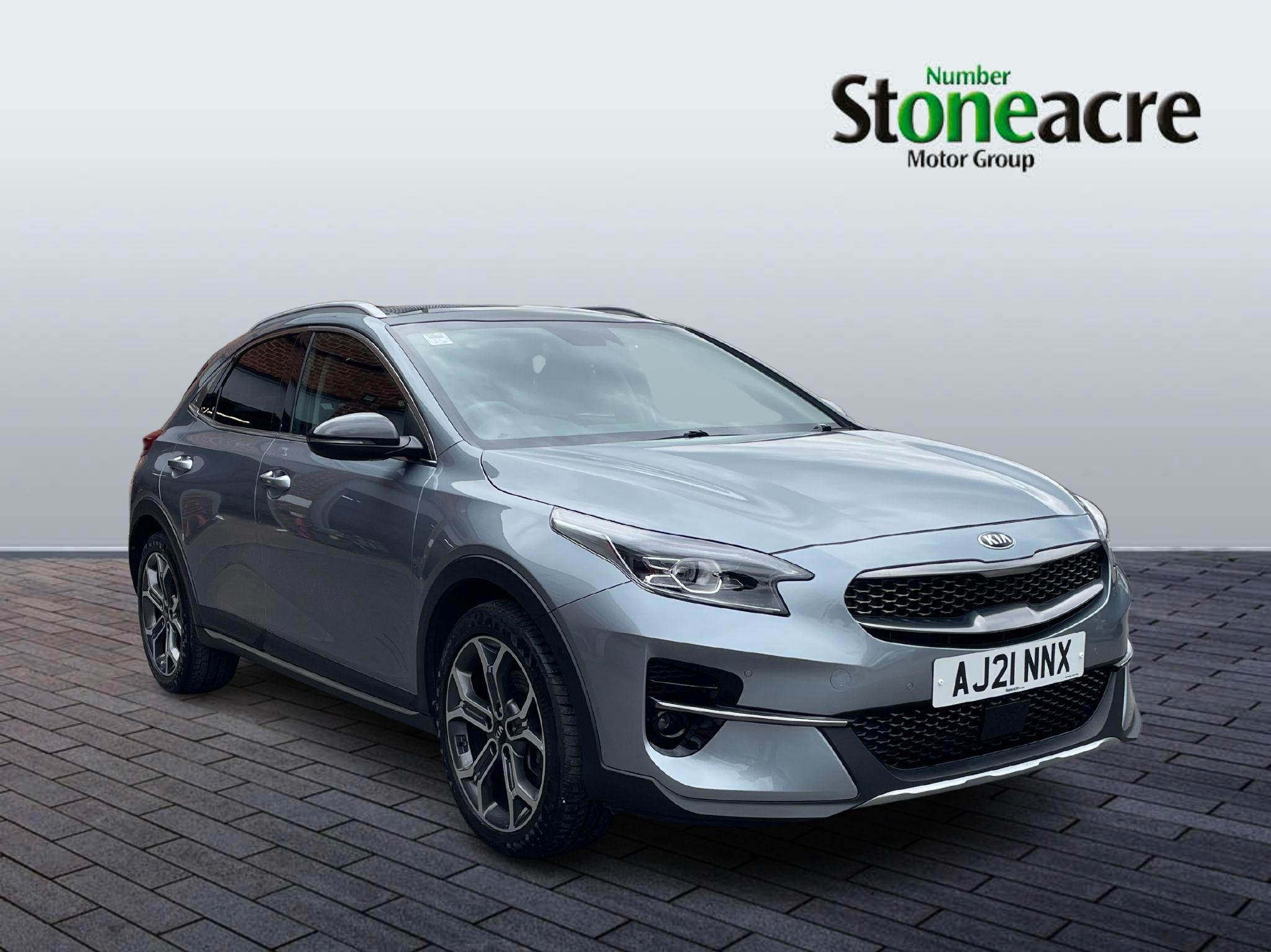 Main listing image - Kia XCeed