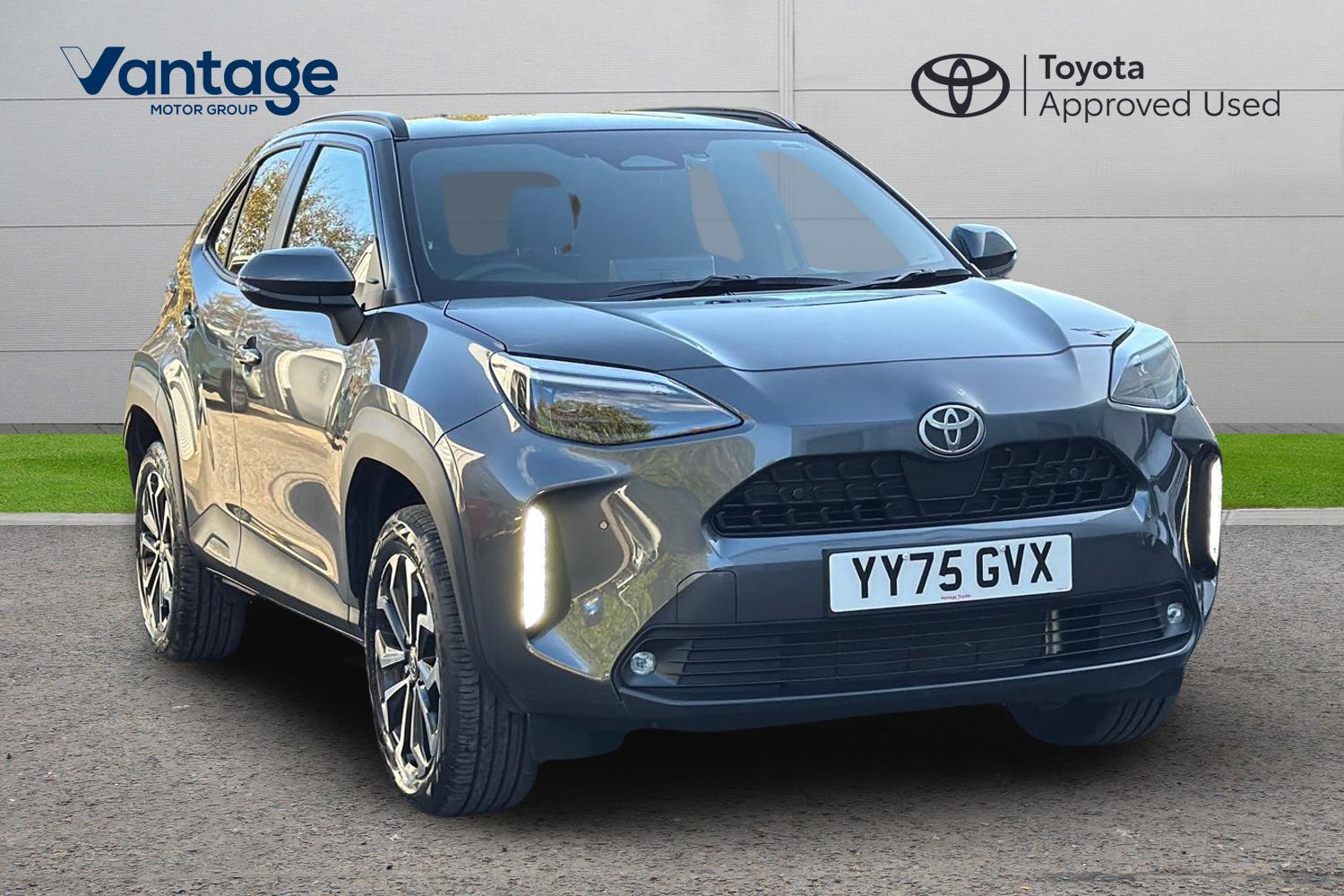 Main listing image - Toyota Yaris Cross