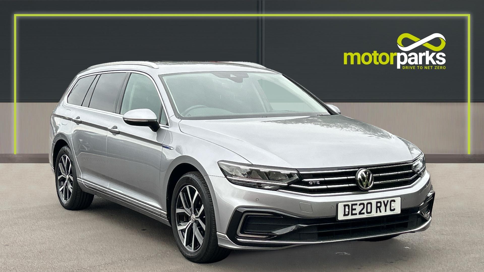 Main listing image - Volkswagen Passat GTE