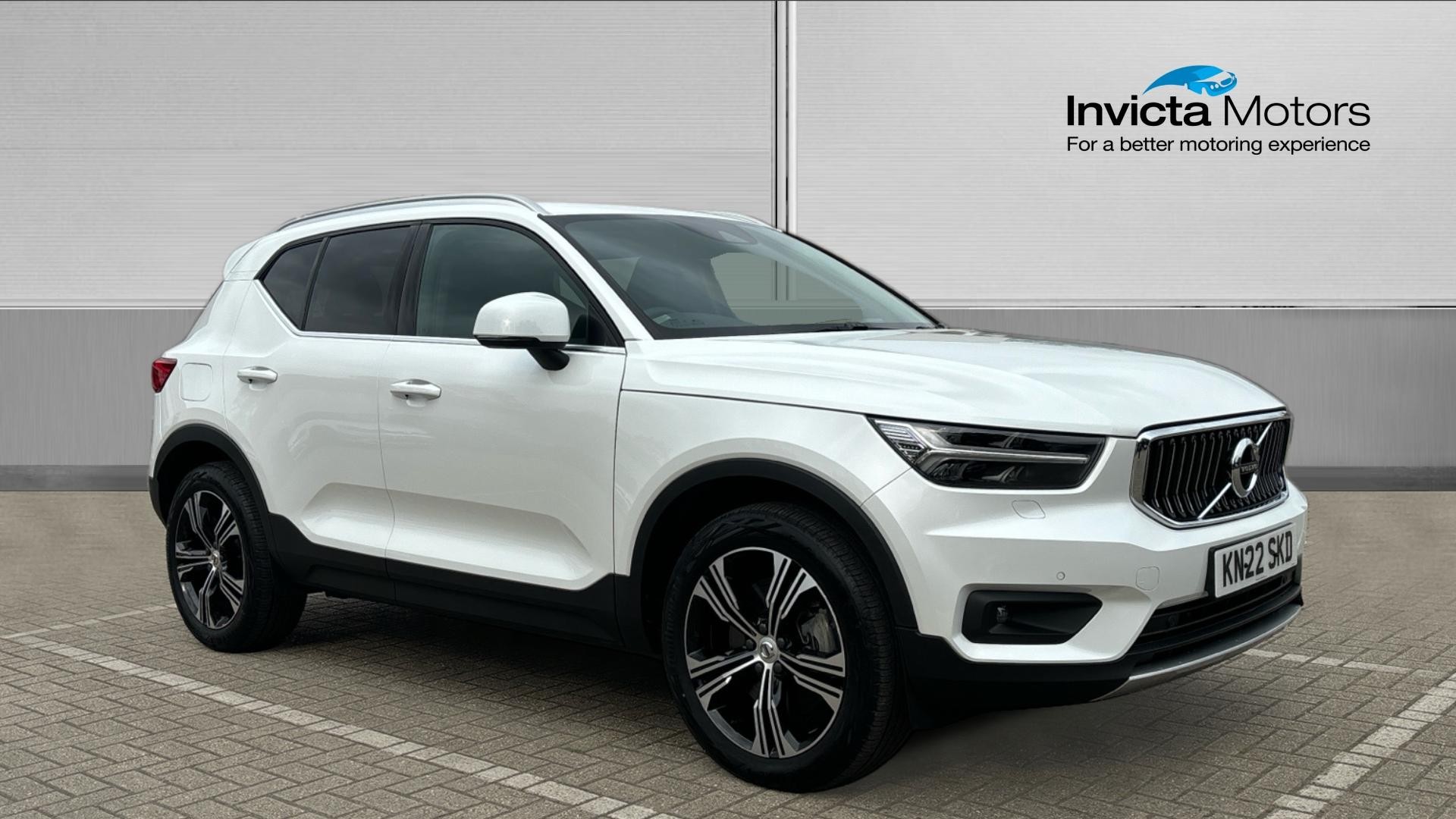 Main listing image - Volvo XC40 Recharge