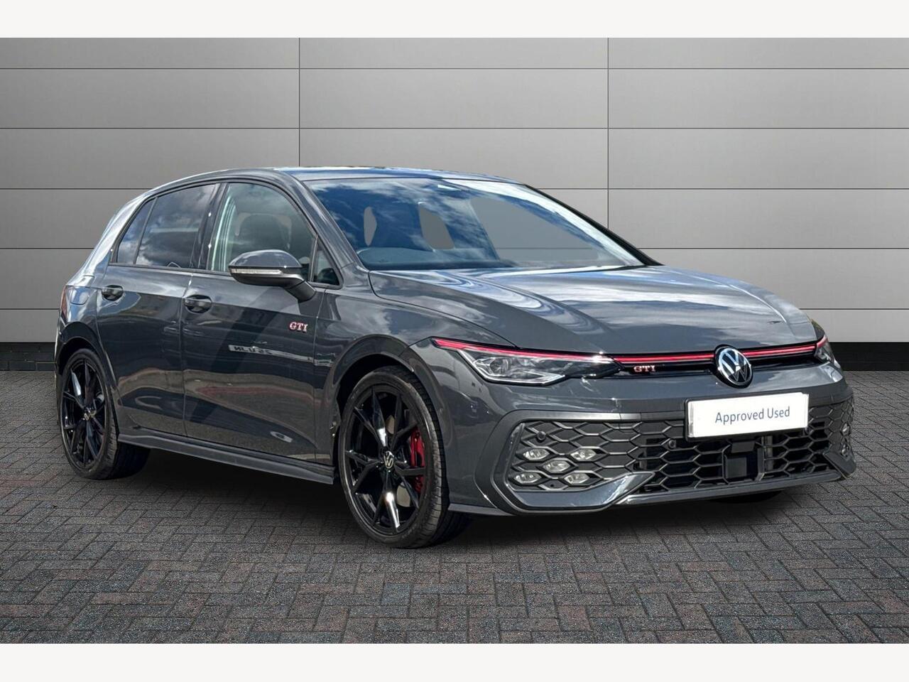 Main listing image - Volkswagen Golf