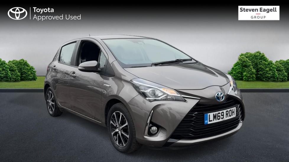 Main listing image - Toyota Yaris