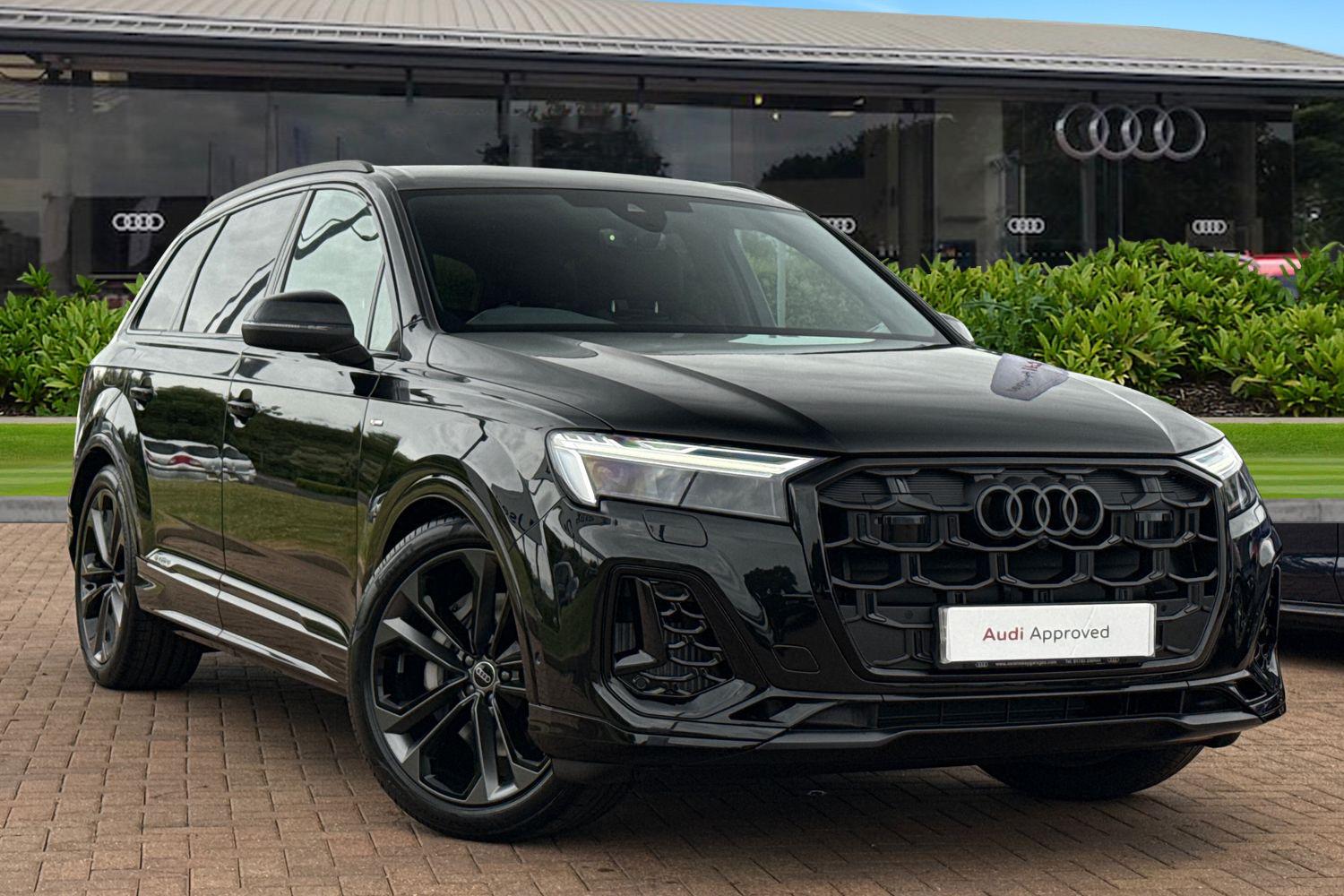 Main listing image - Audi Q7