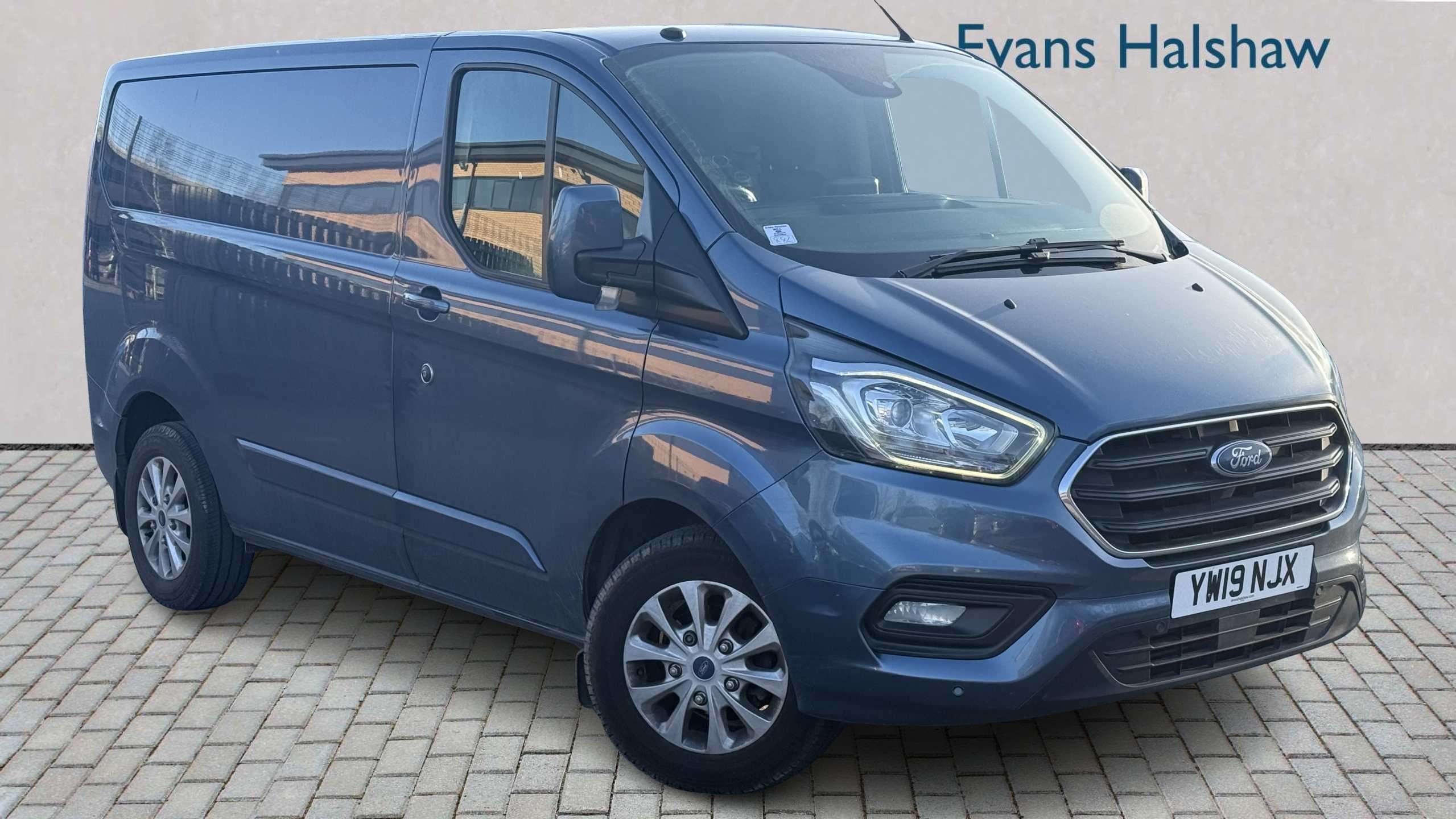 Main listing image - Ford Transit Custom