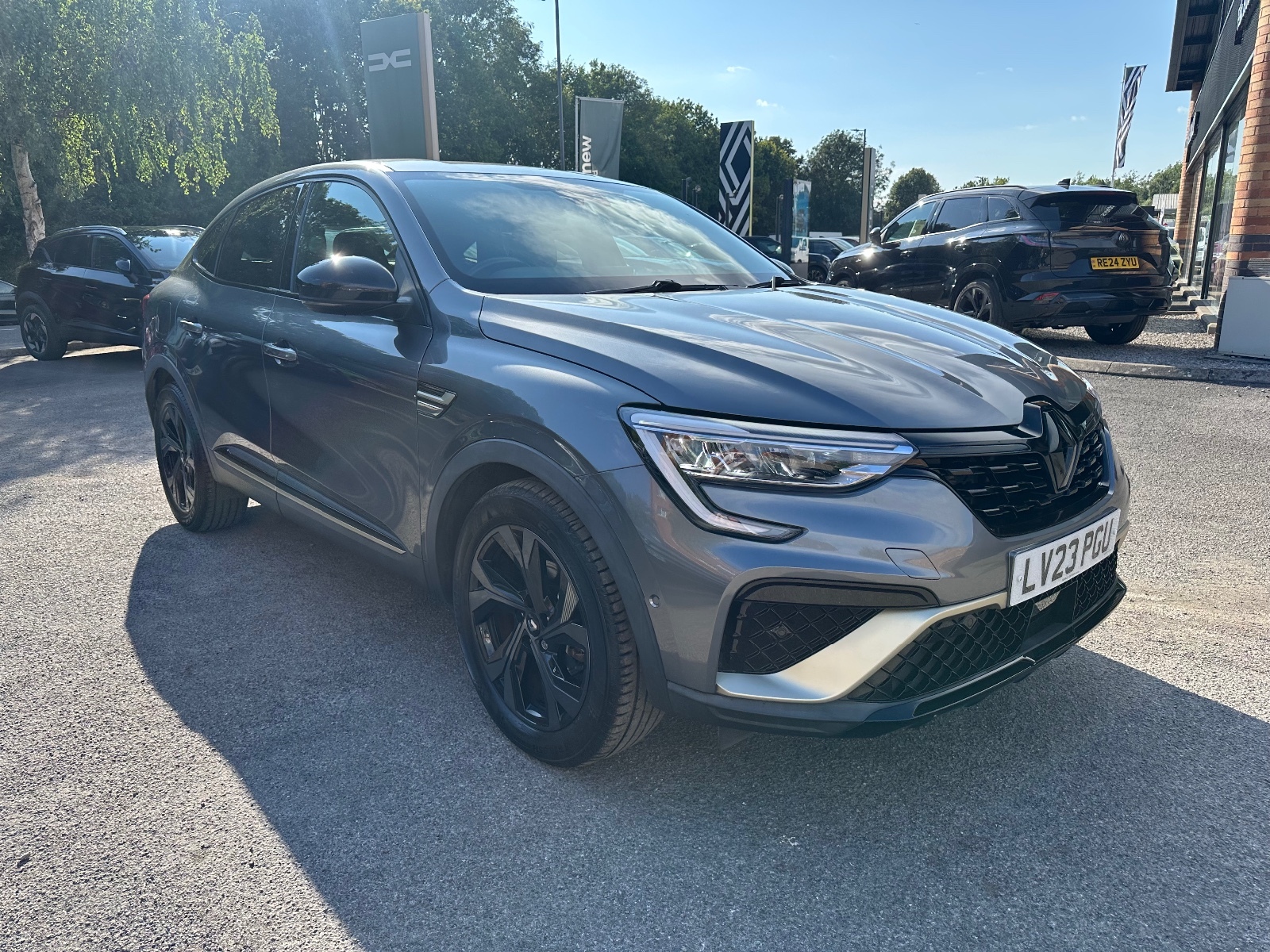 Main listing image - Renault Arkana