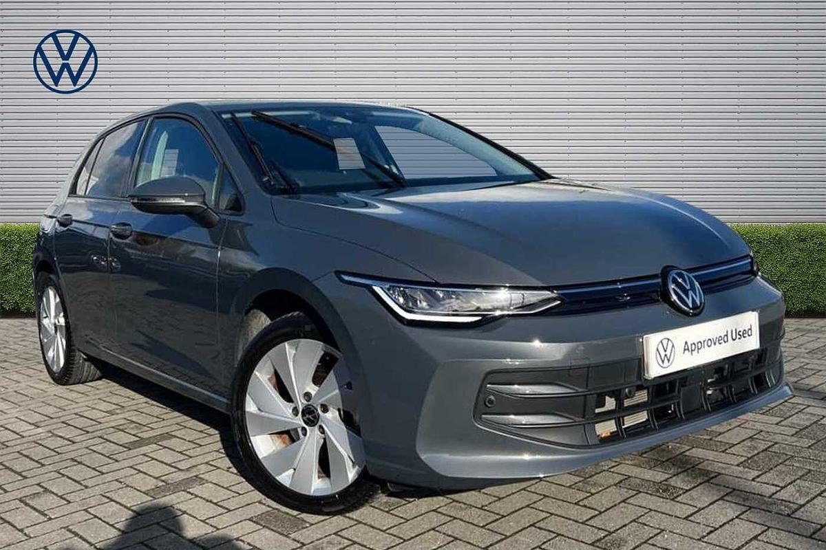 Main listing image - Volkswagen Golf