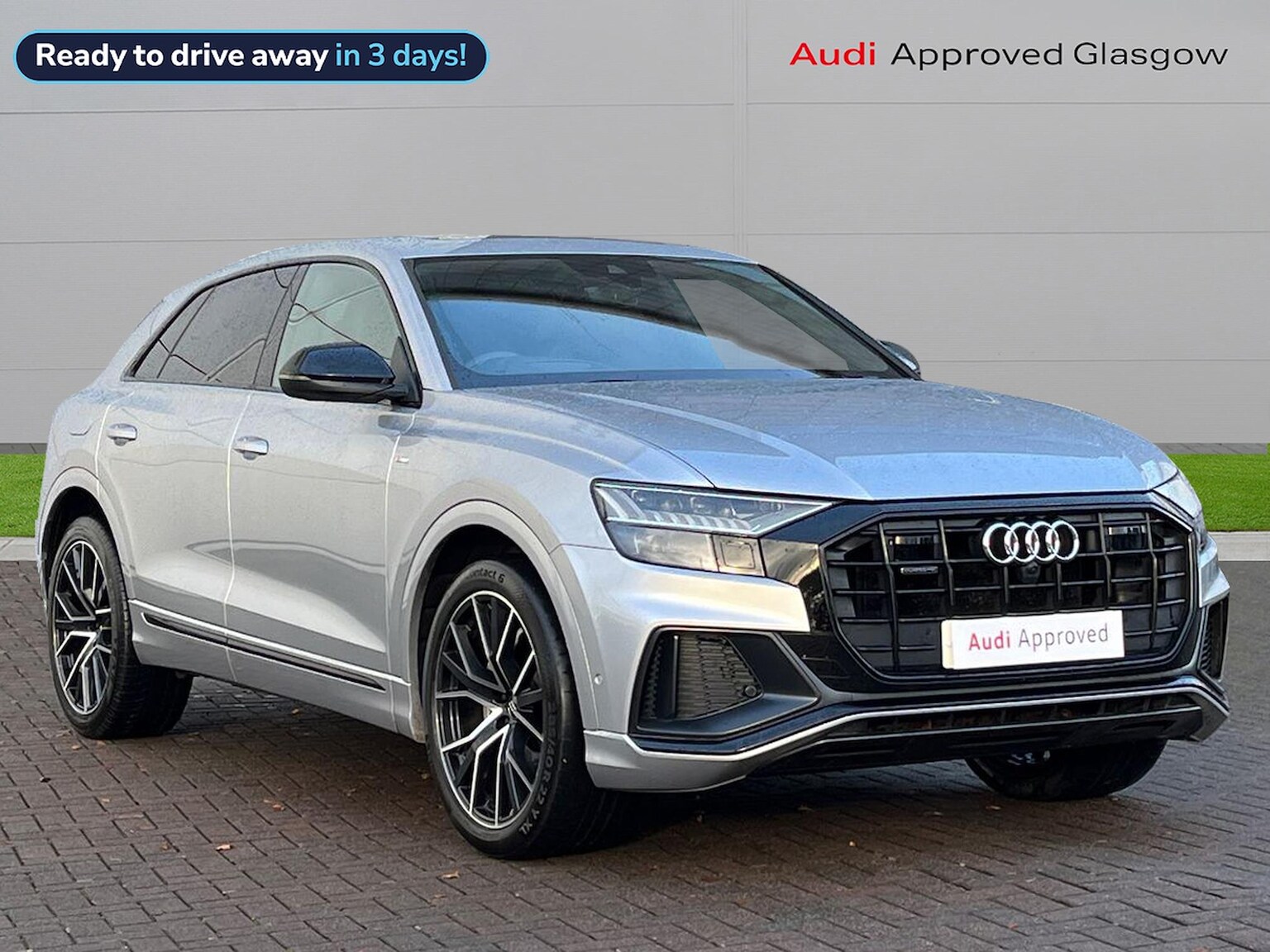 Main listing image - Audi Q8