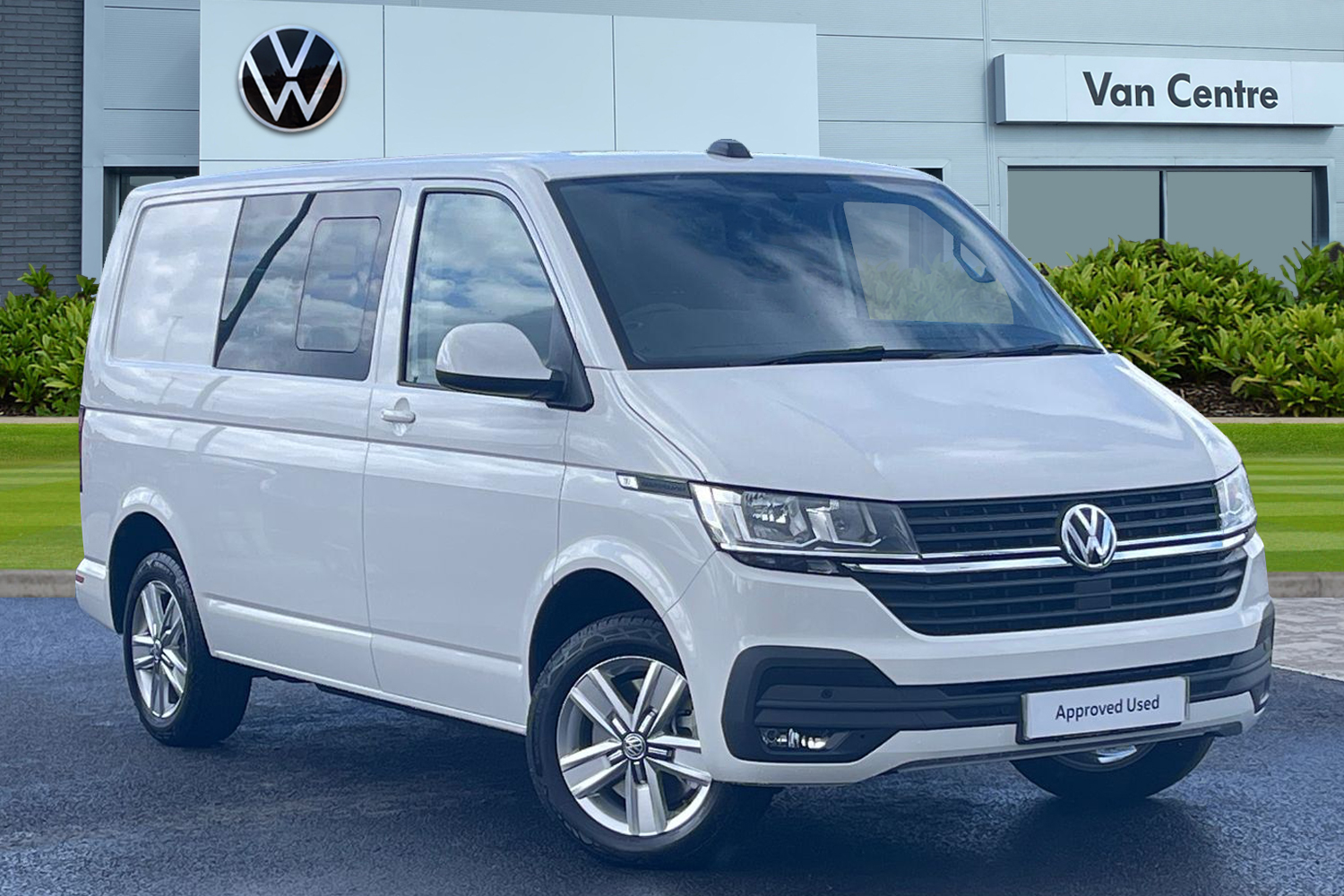 Main listing image - Volkswagen Transporter