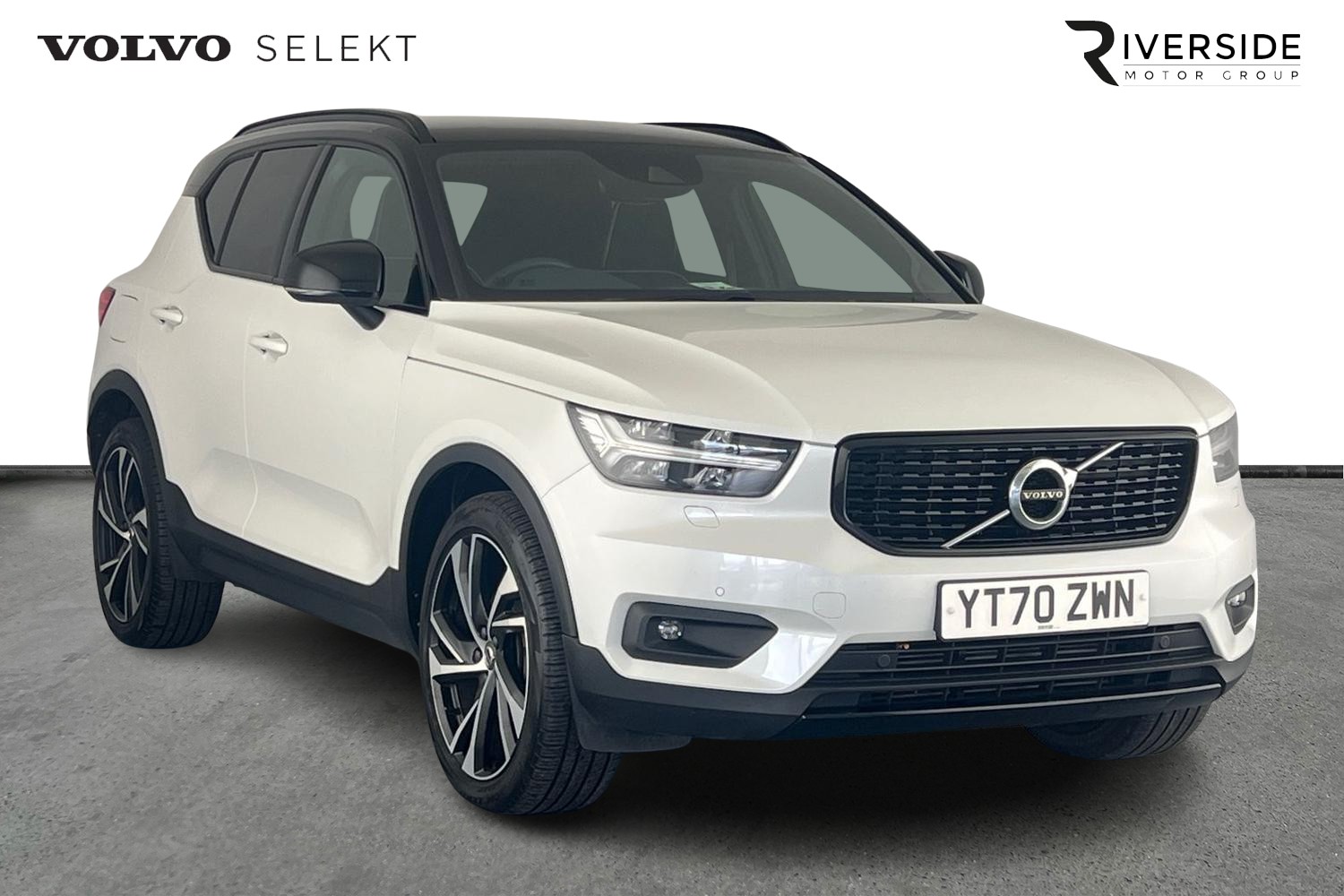 Main listing image - Volvo XC40