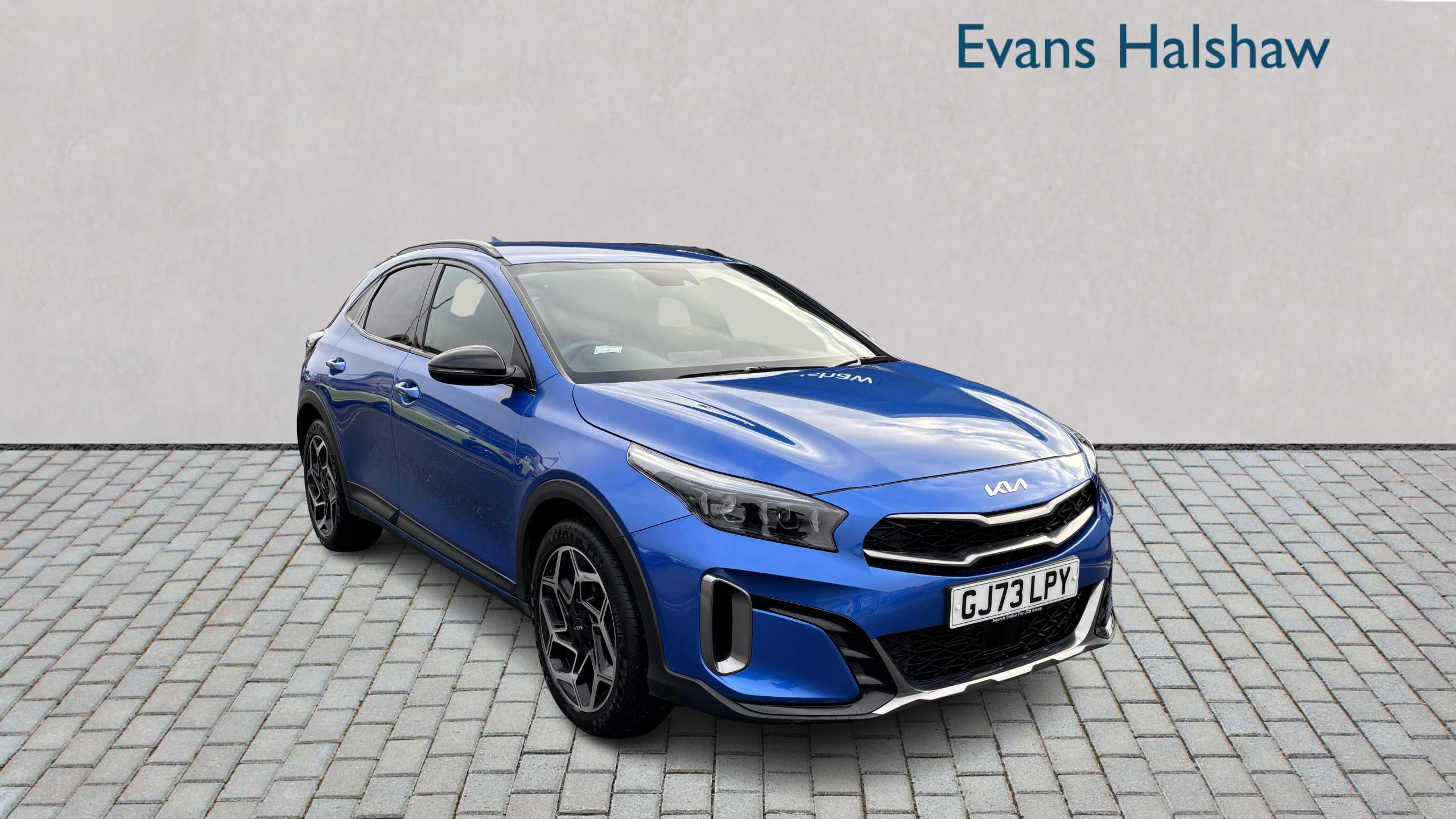 Main listing image - Kia XCeed