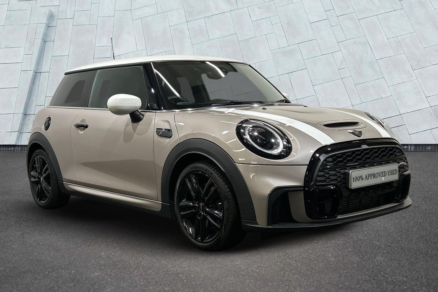 Main listing image - MINI Hatchback