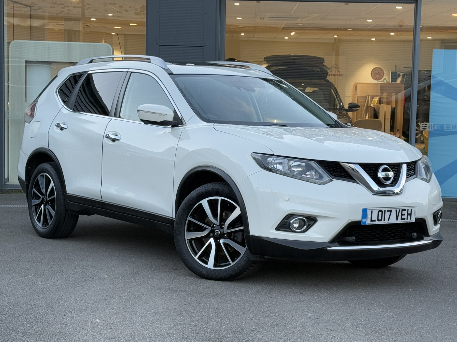 Main listing image - Nissan X-Trail