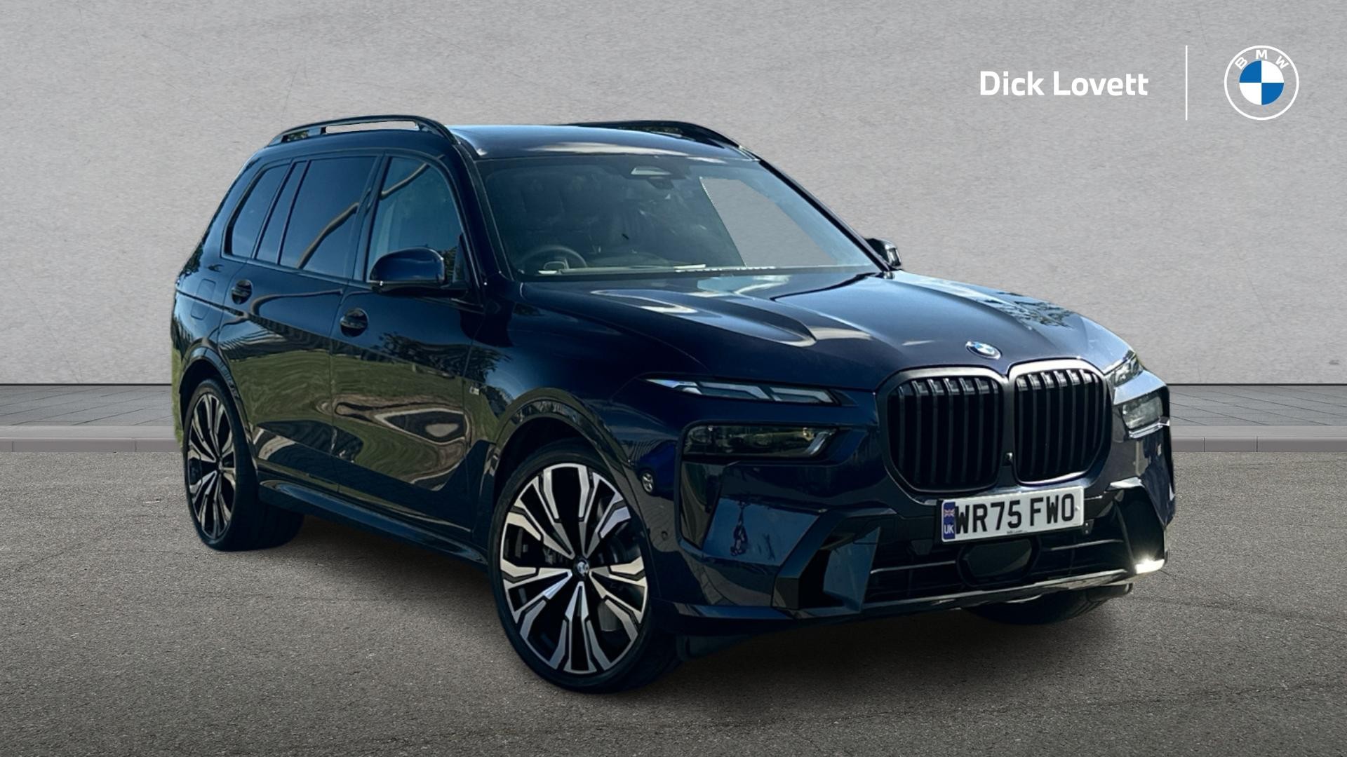 Main listing image - BMW X7