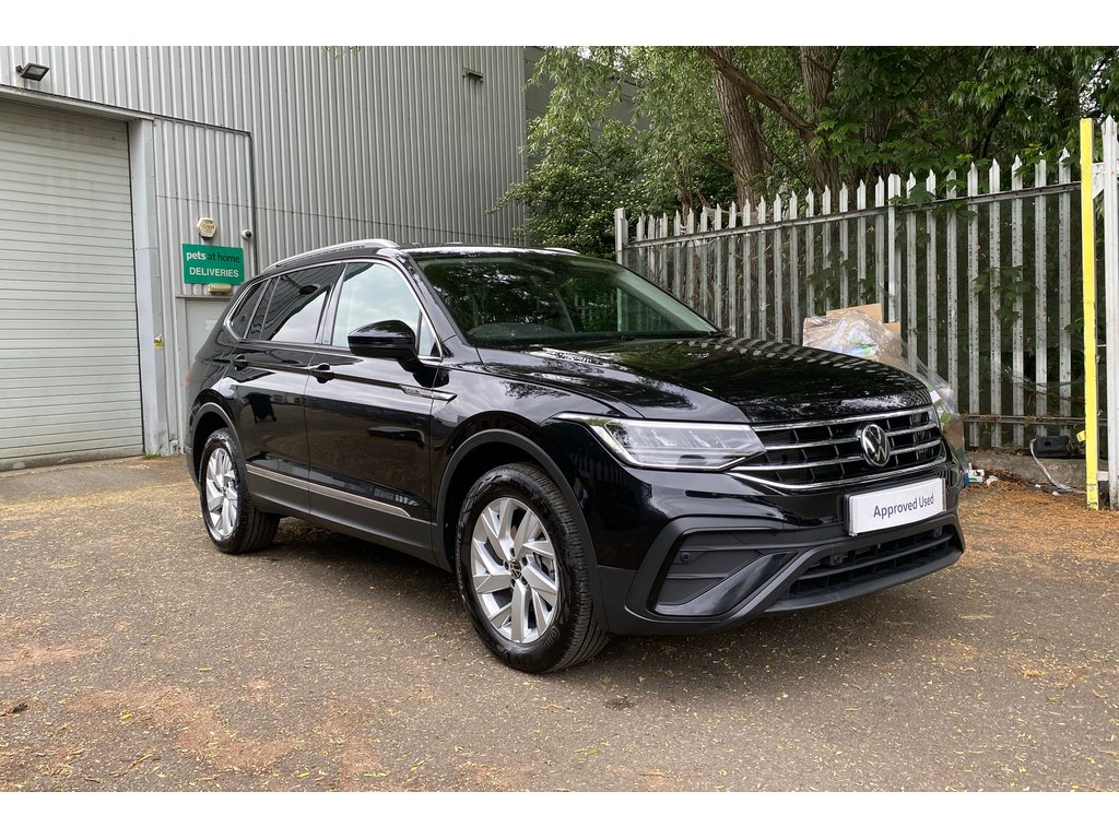 Main listing image - Volkswagen Tiguan Allspace