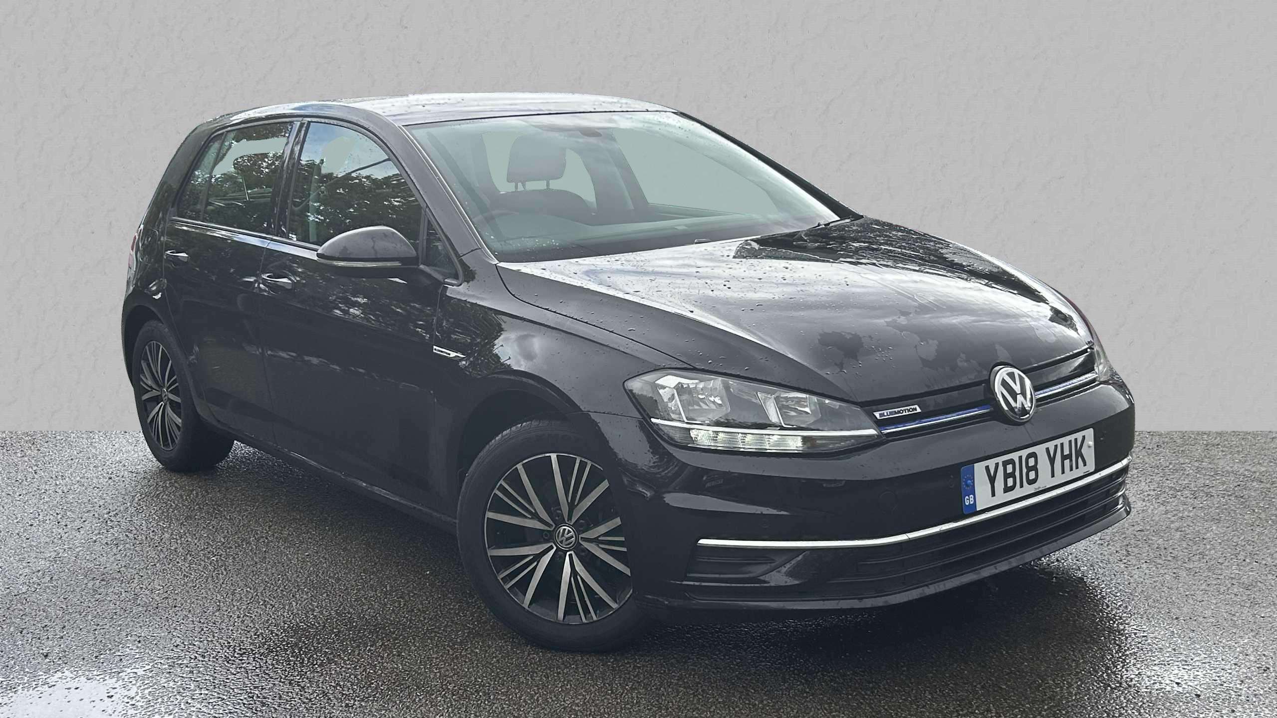 Main listing image - Volkswagen Golf