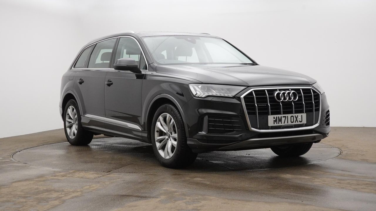 Main listing image - Audi Q7