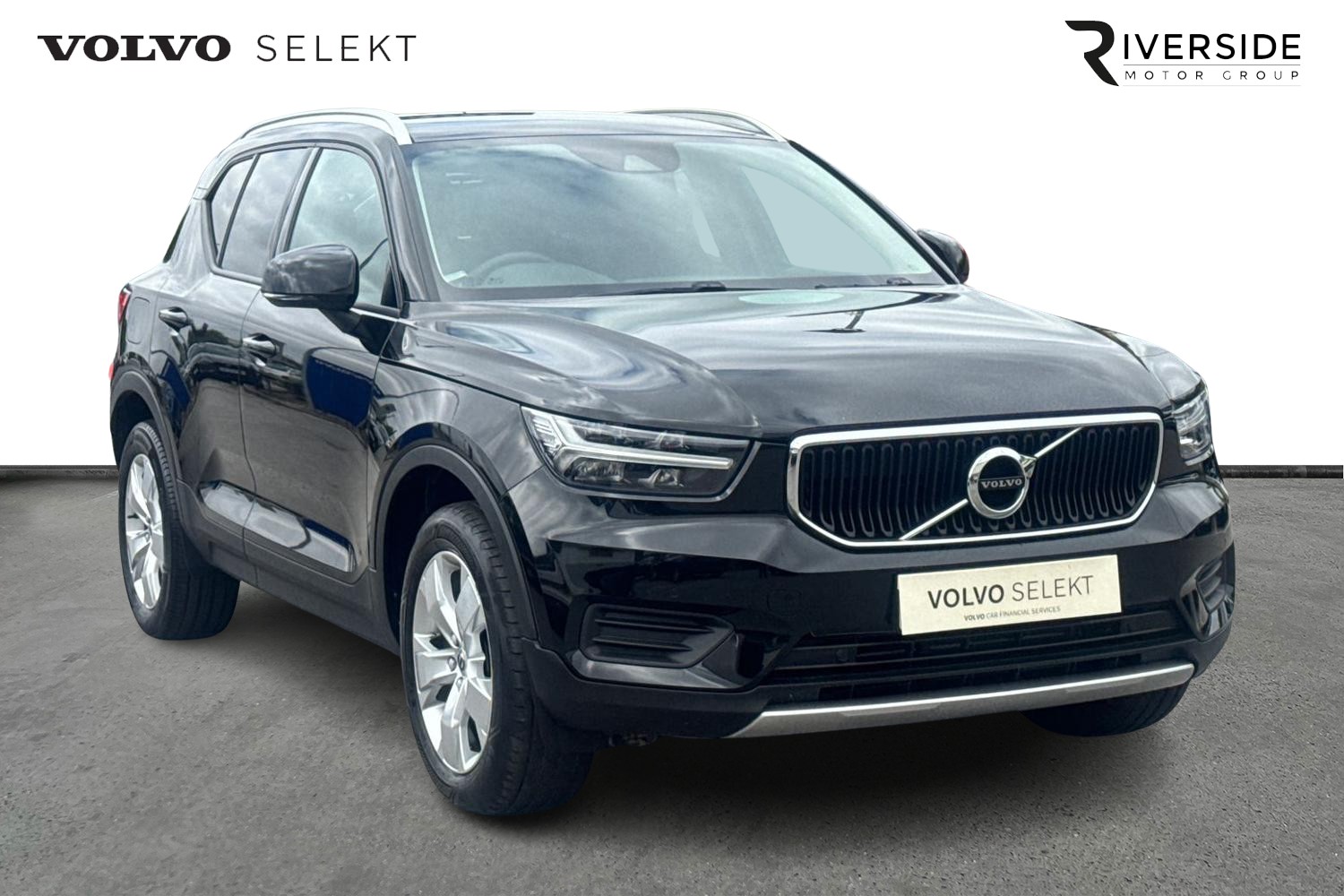 Main listing image - Volvo XC40
