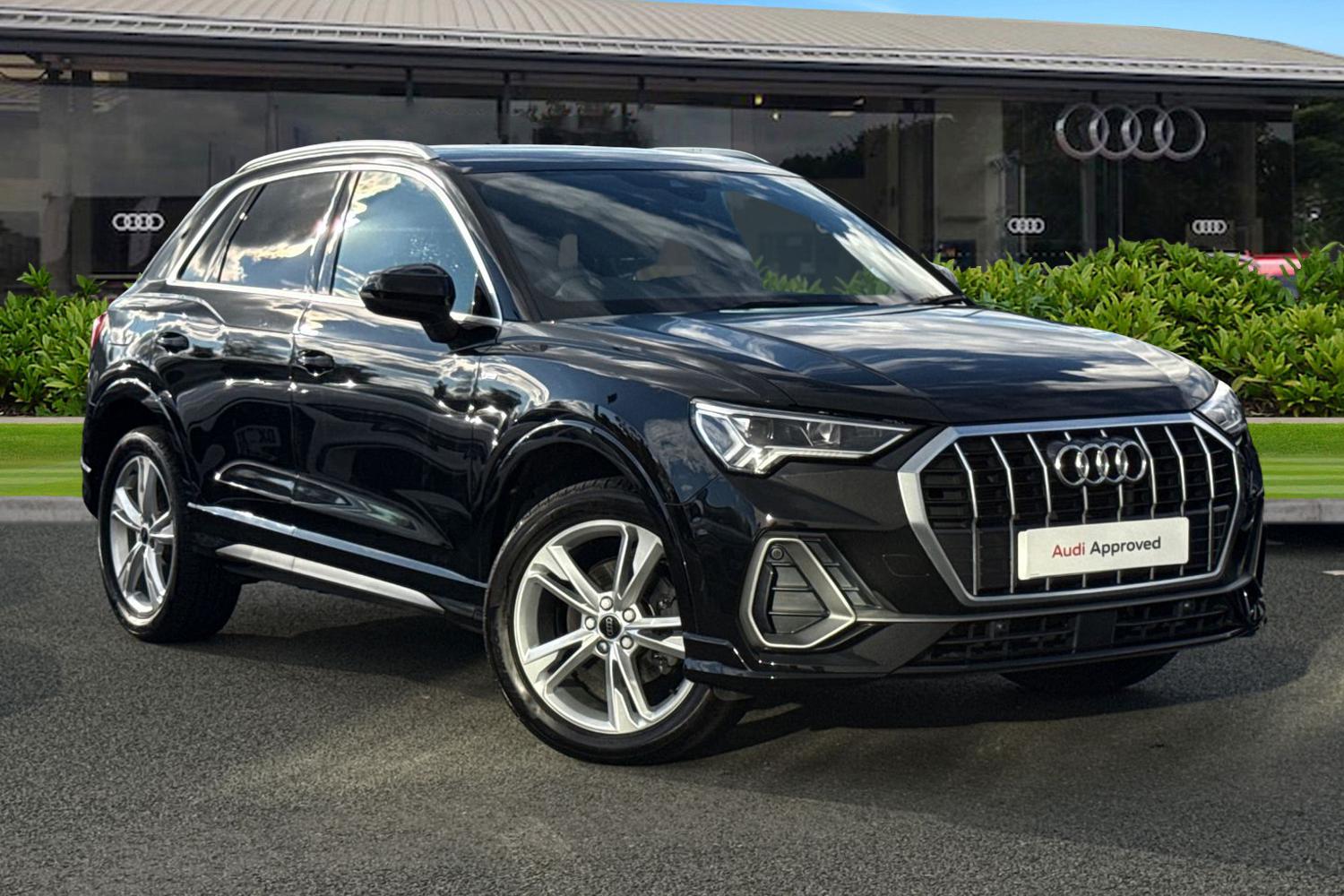 Main listing image - Audi Q3
