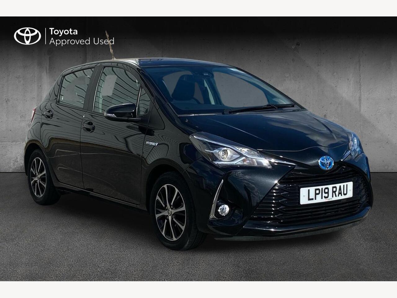 Main listing image - Toyota Yaris