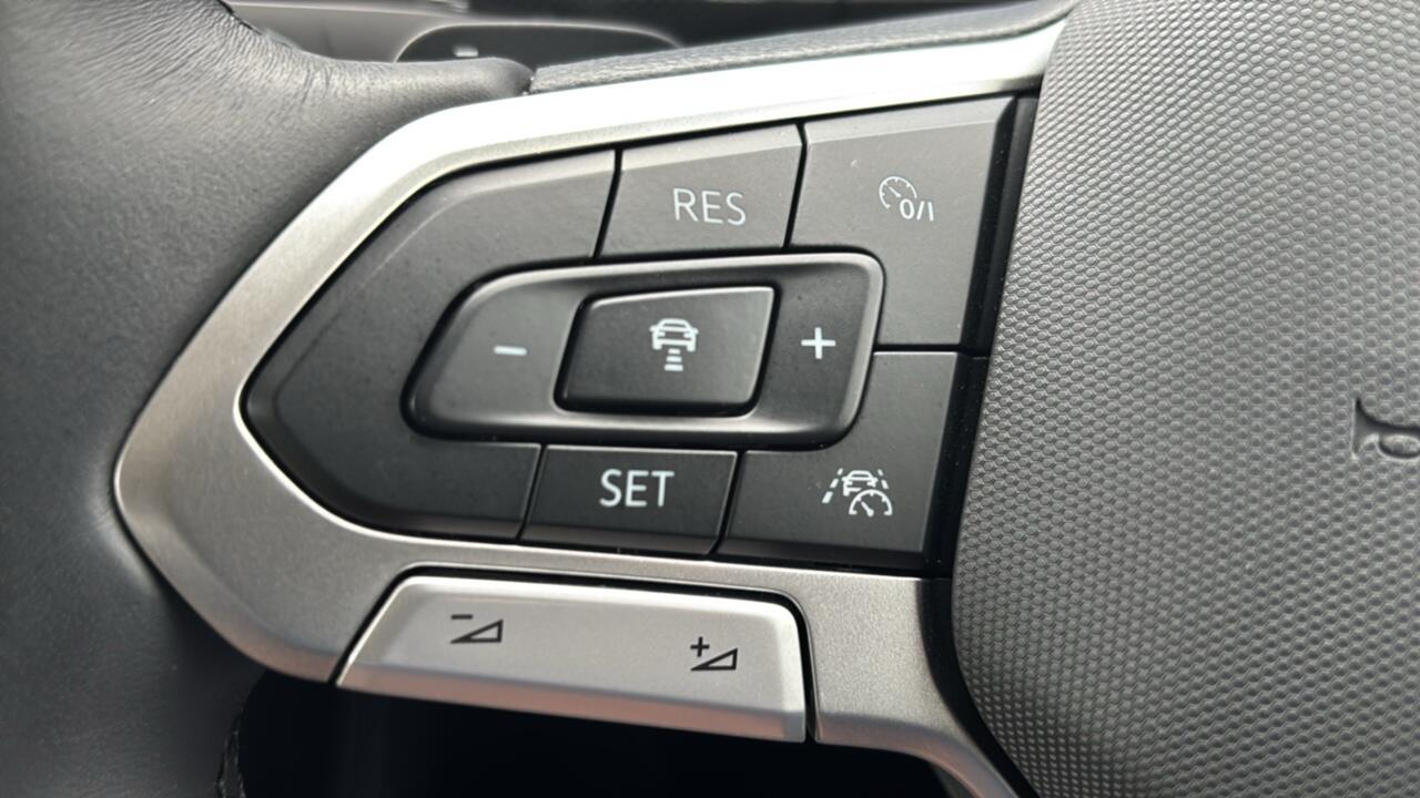 Main listing image - Volkswagen T-Cross