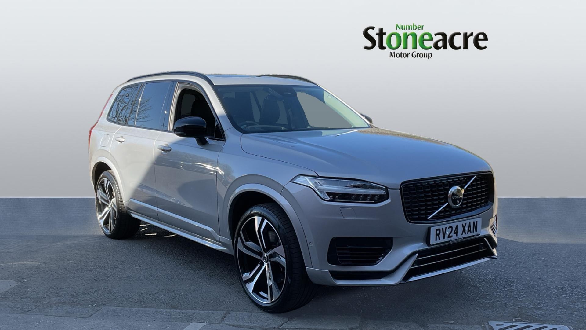 Main listing image - Volvo XC90