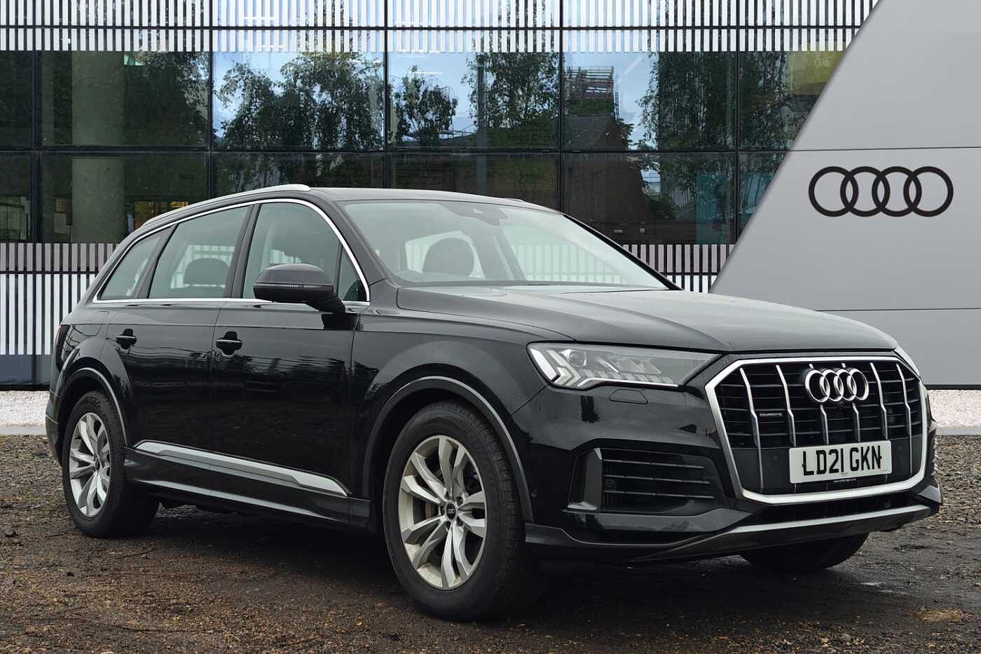 Main listing image - Audi Q7