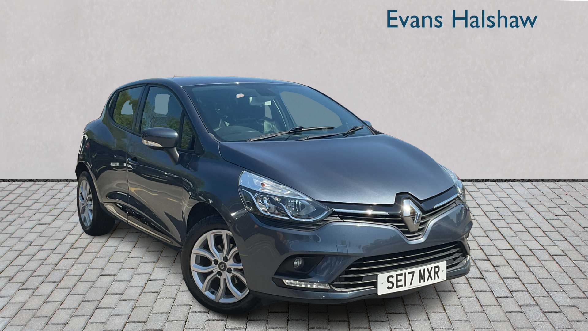 Main listing image - Renault Clio