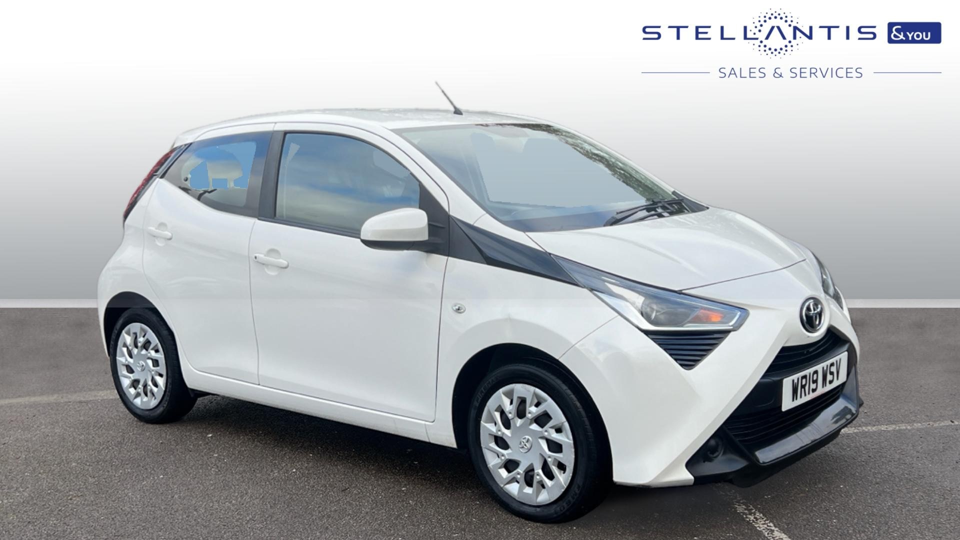 Main listing image - Toyota Aygo