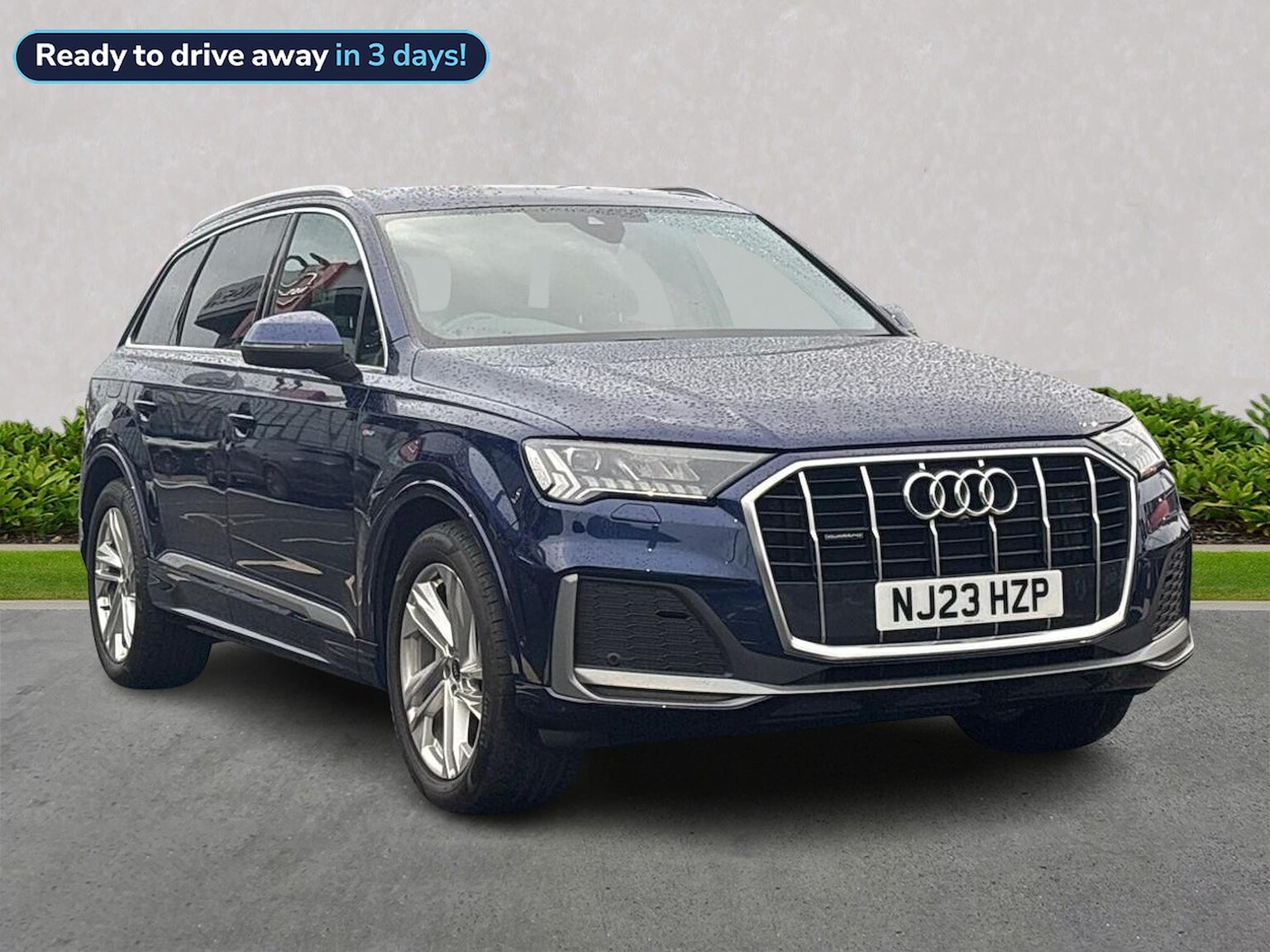 Main listing image - Audi Q7