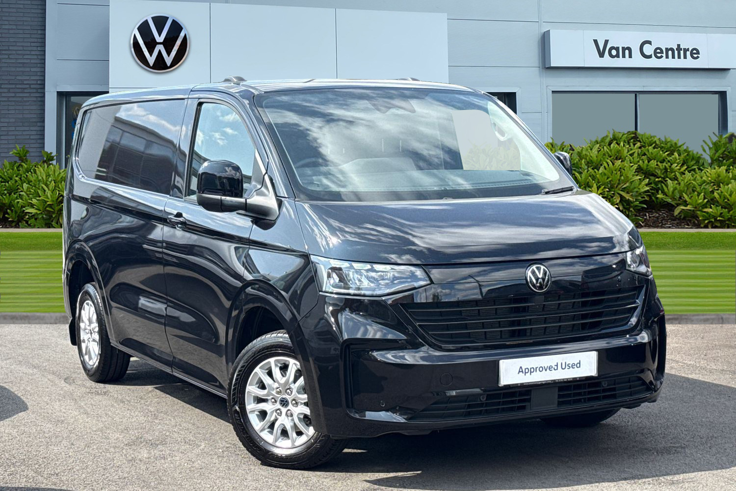 Main listing image - Volkswagen Transporter