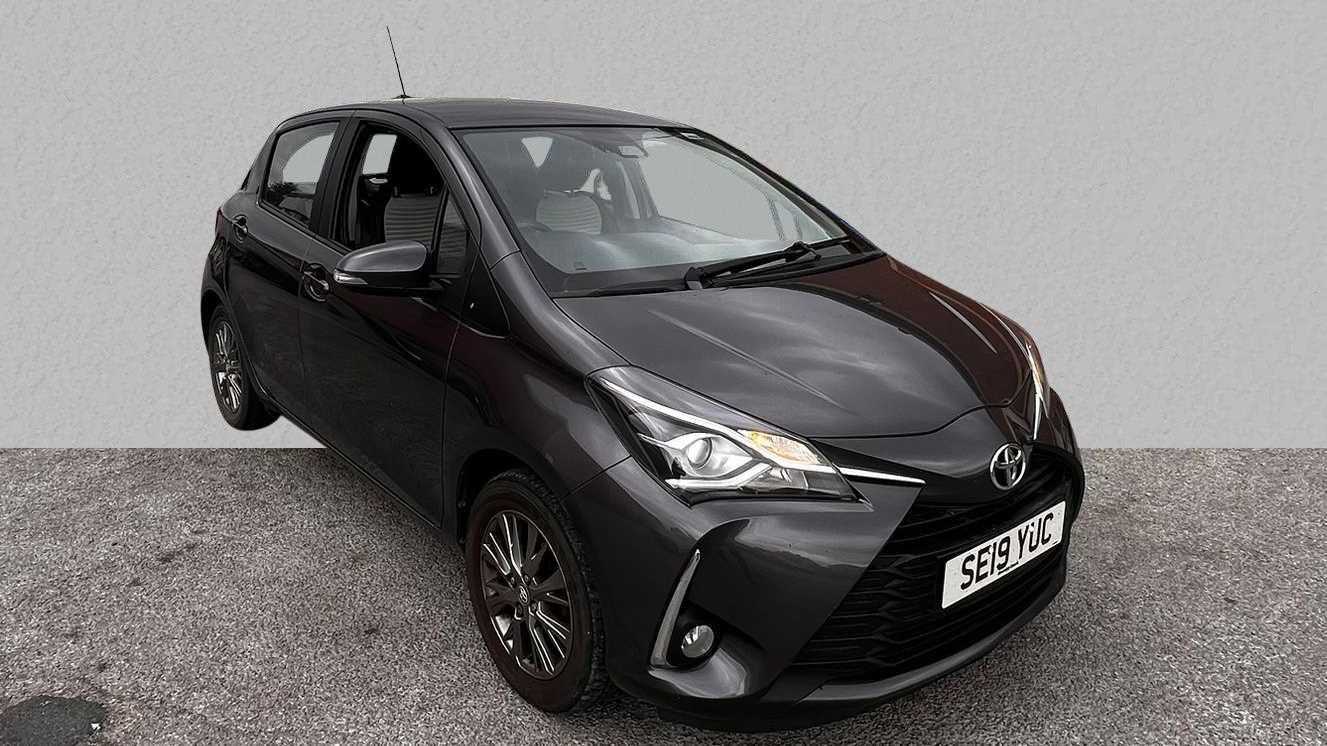 Main listing image - Toyota Yaris