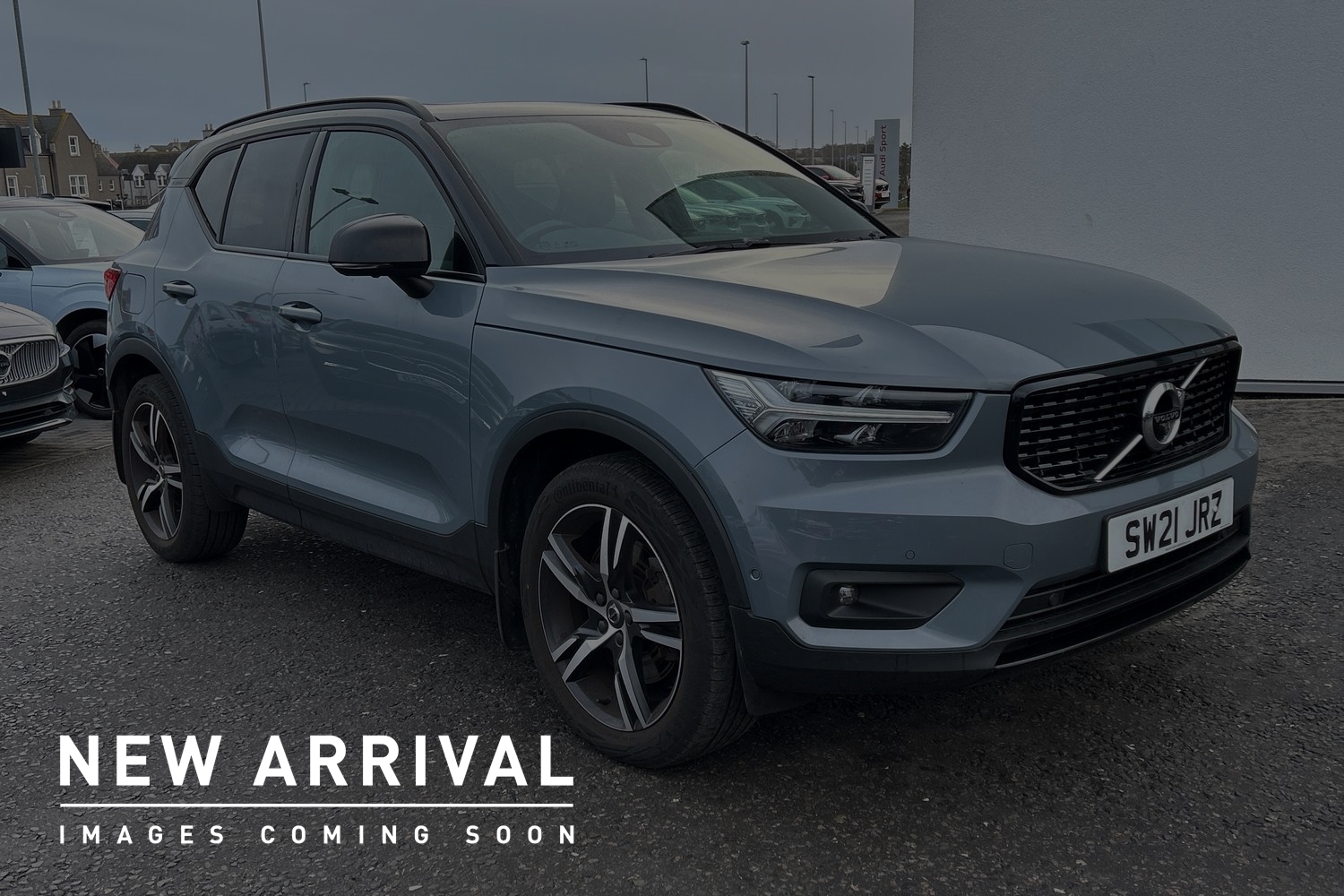 Main listing image - Volvo XC40 Recharge