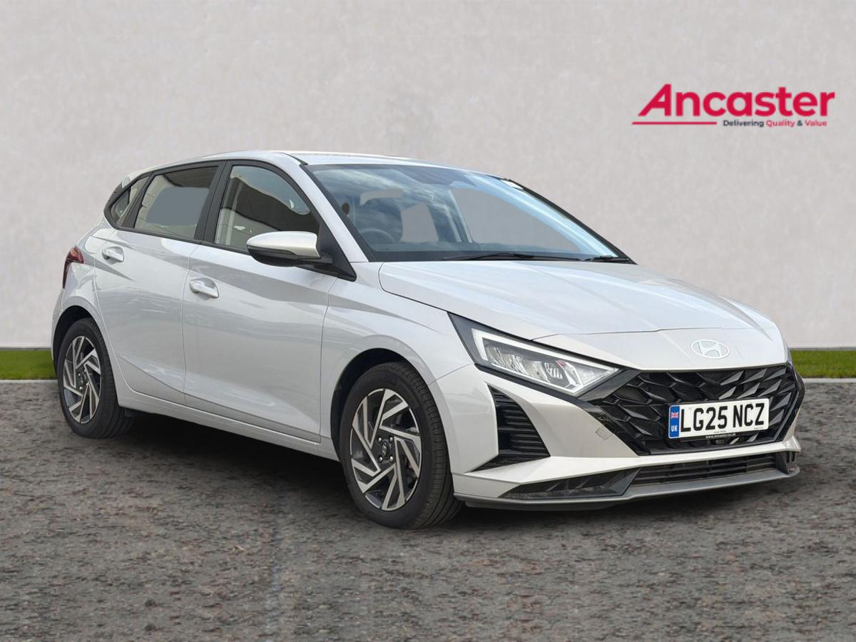 Main listing image - Hyundai i20