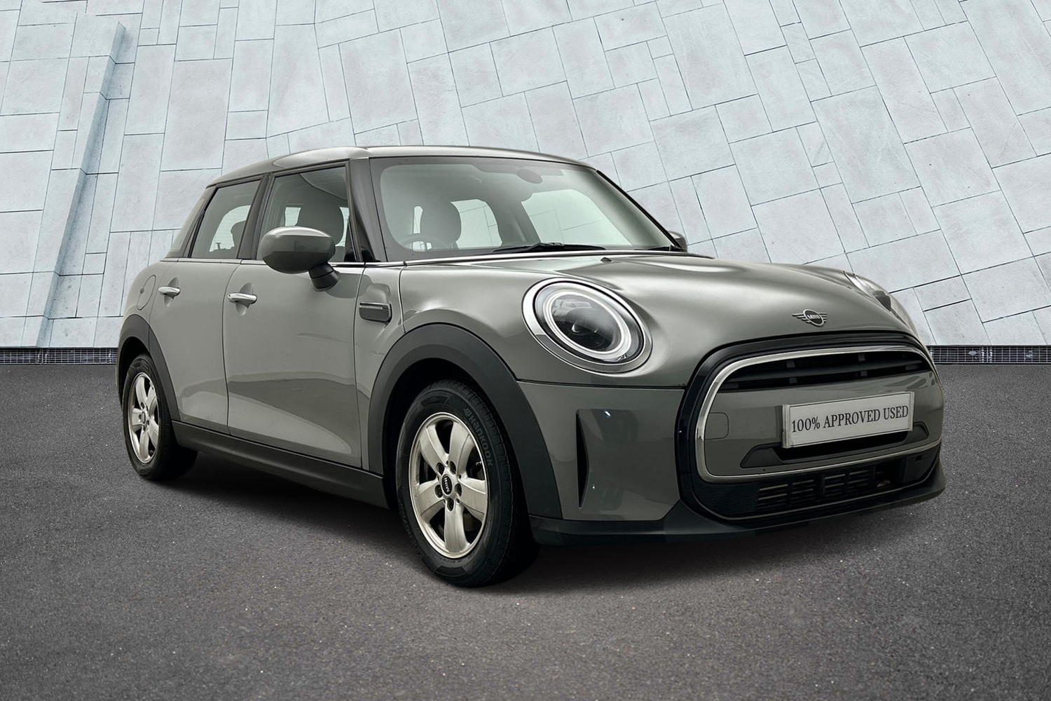 Main listing image - MINI Hatchback 5dr