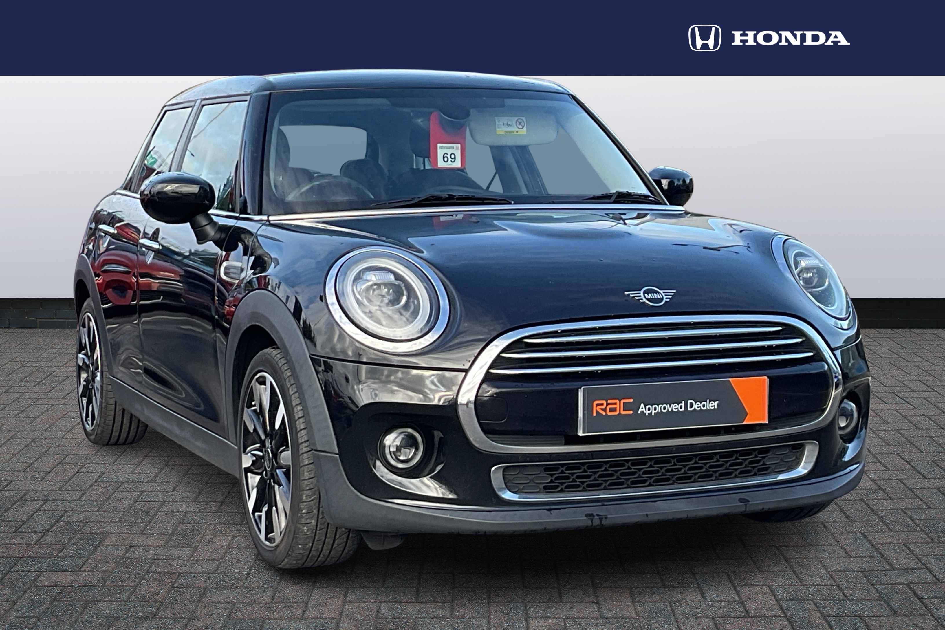 Main listing image - MINI Hatchback