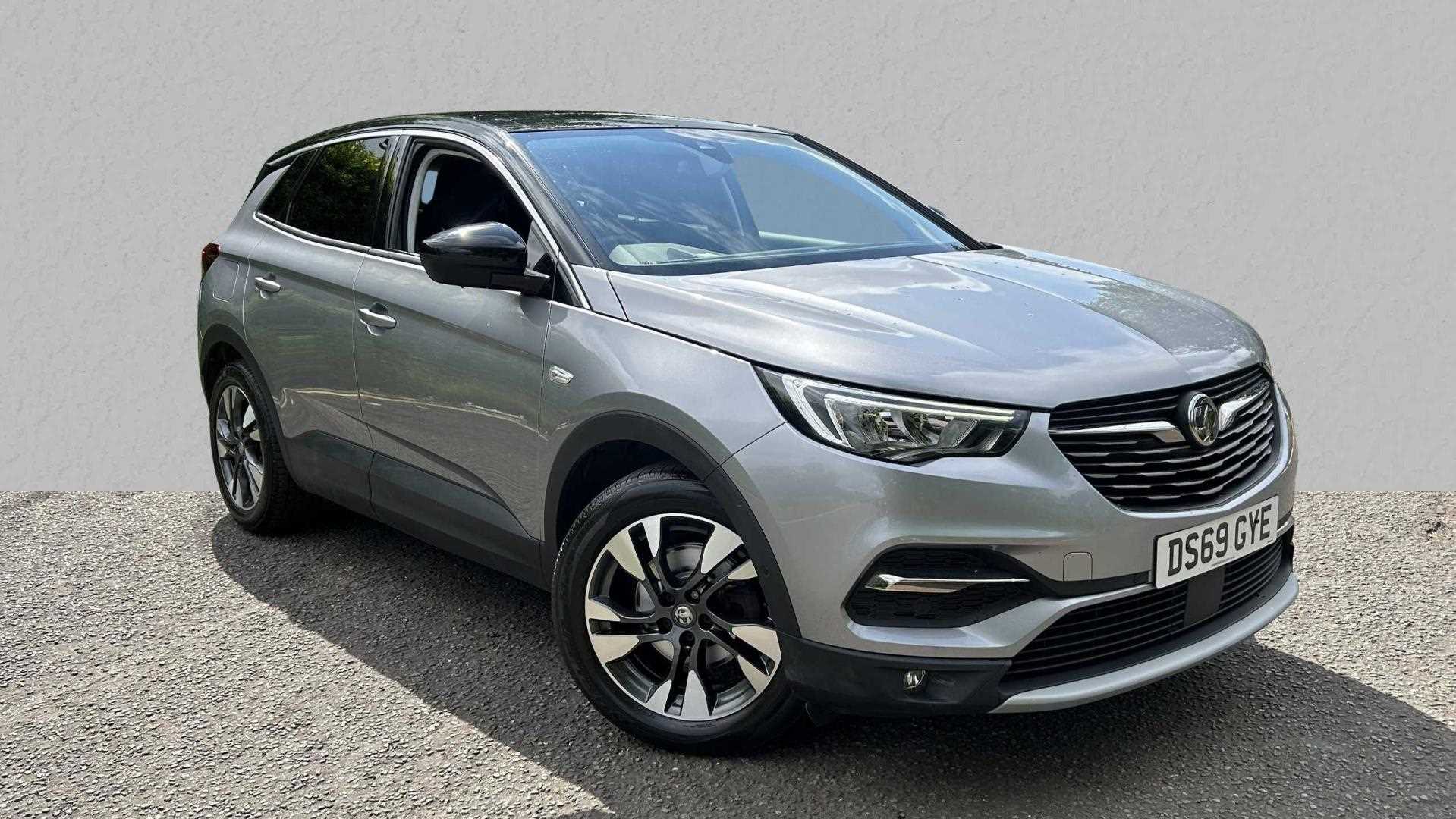 Main listing image - Vauxhall Grandland X