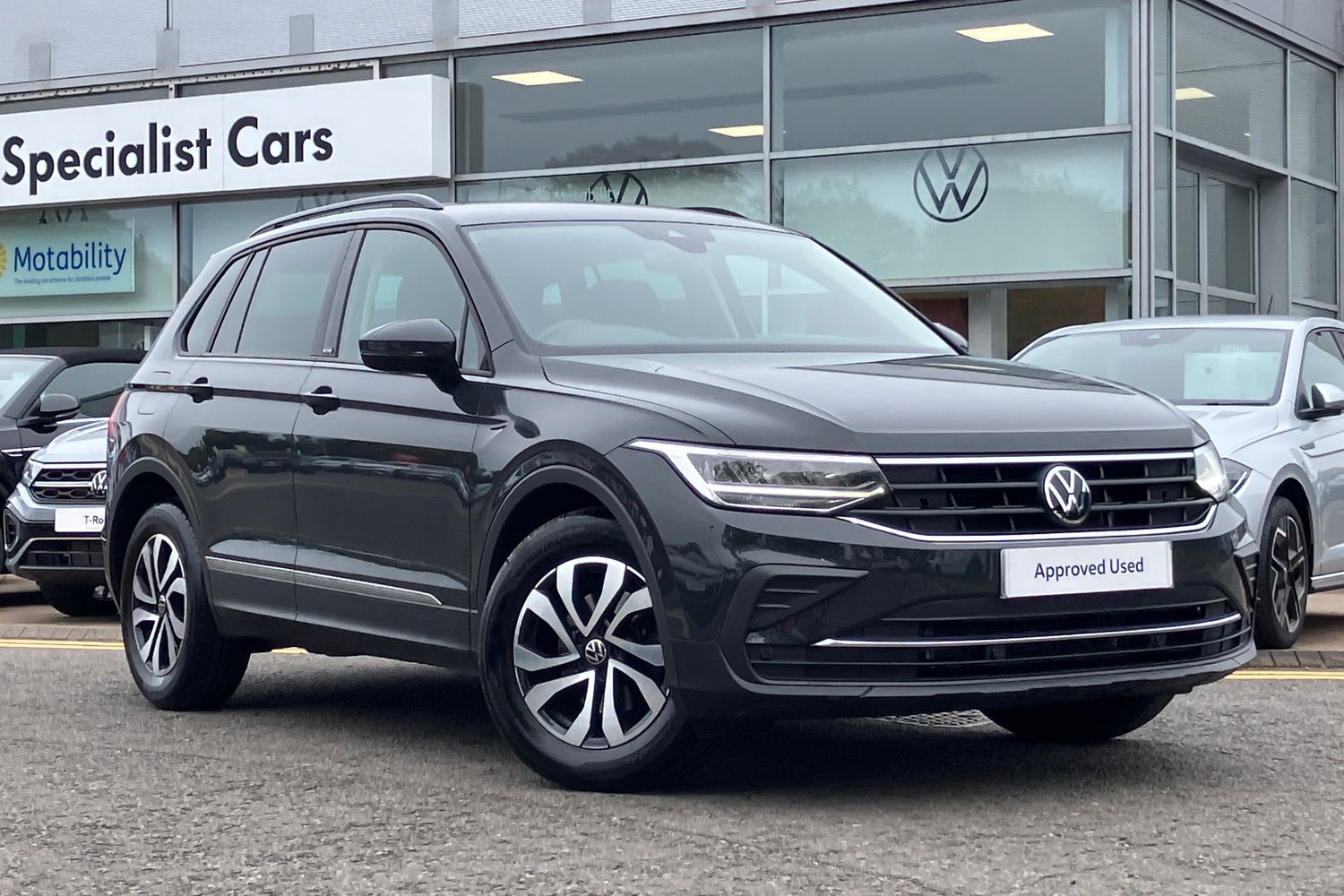 Main listing image - Volkswagen Tiguan