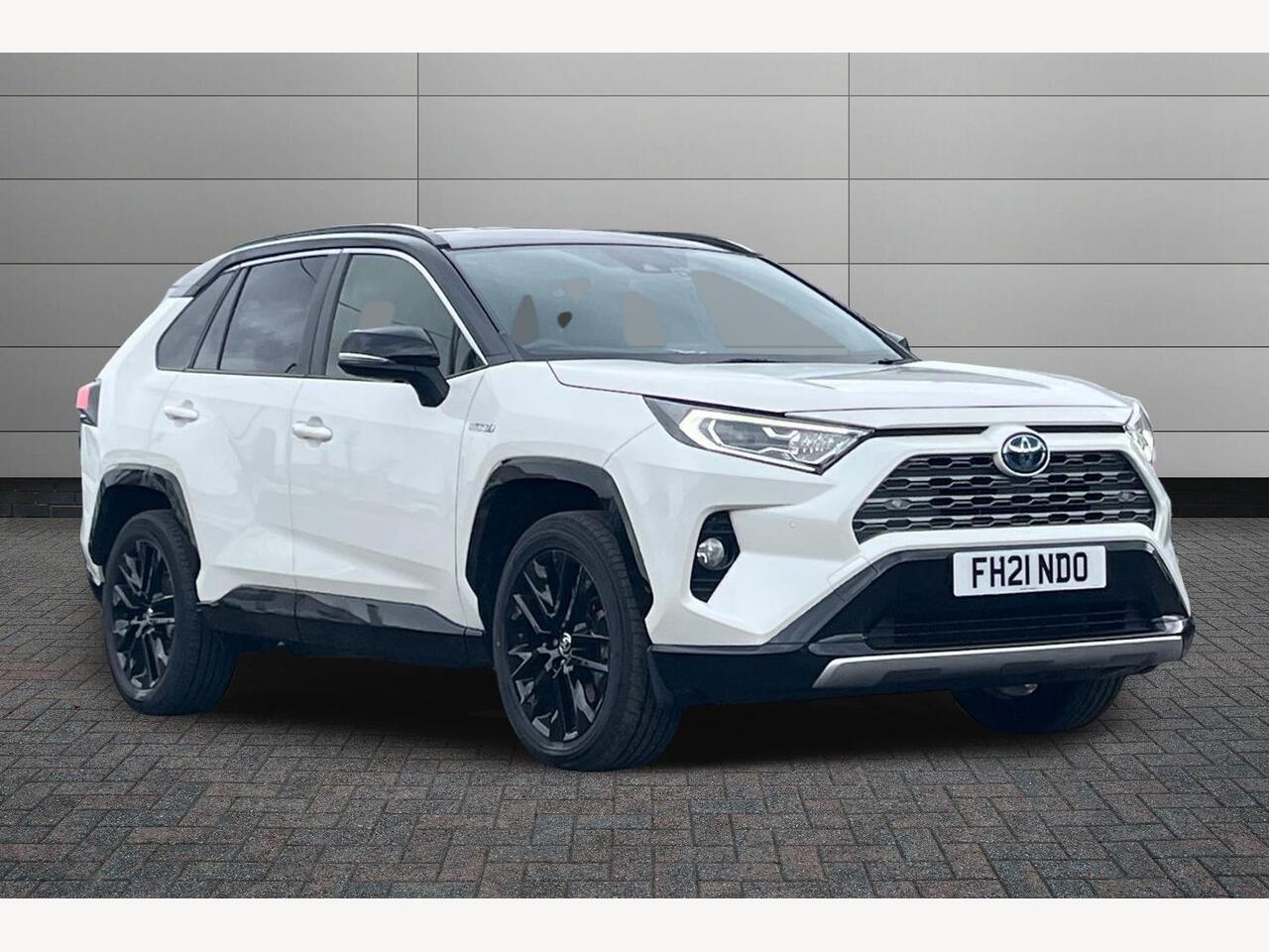 Main listing image - Toyota RAV4
