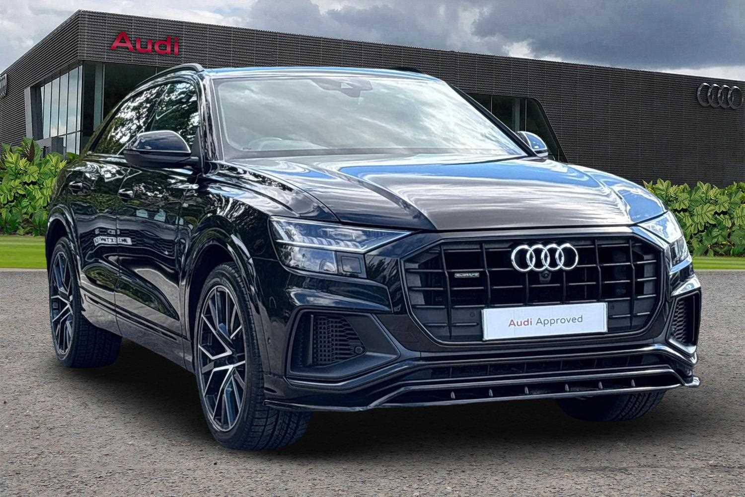 Main listing image - Audi Q8