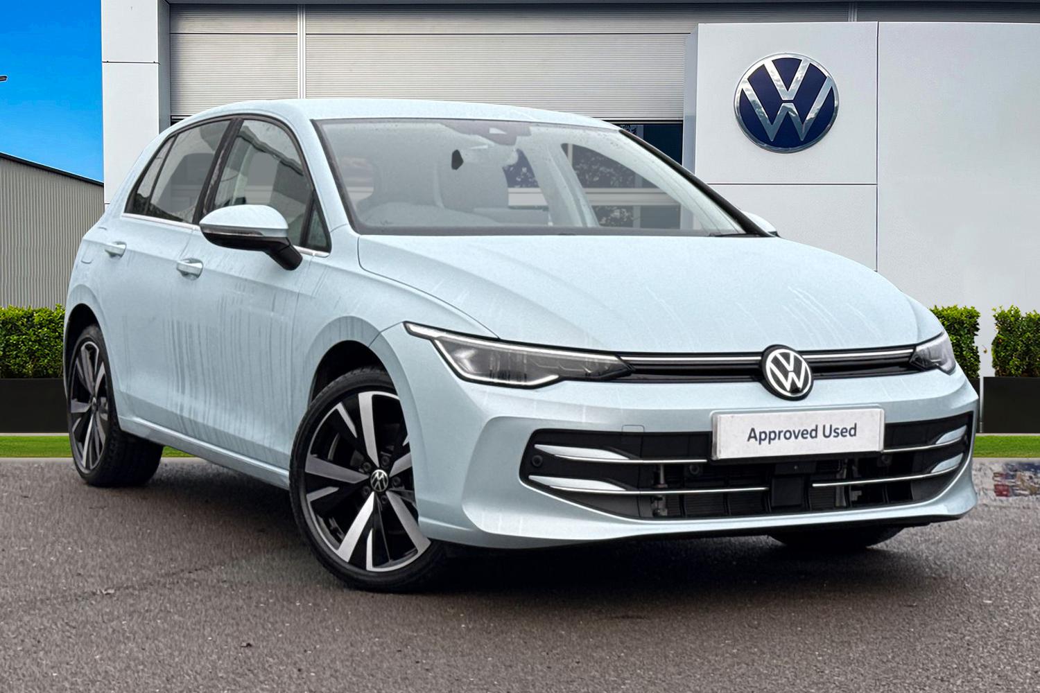 Main listing image - Volkswagen Golf